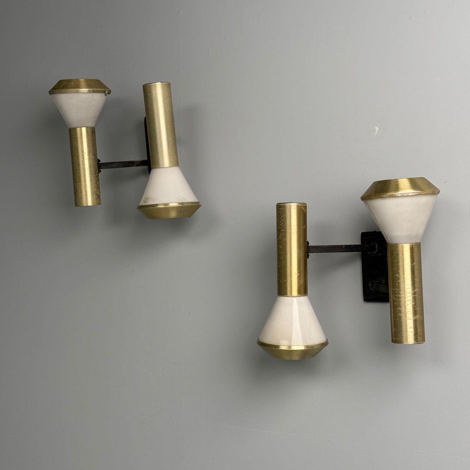 Stilux, Italian Mid-Century Modern, Wall Sconces, Brass, Aluminum, Italy, 1960s For Sale 3