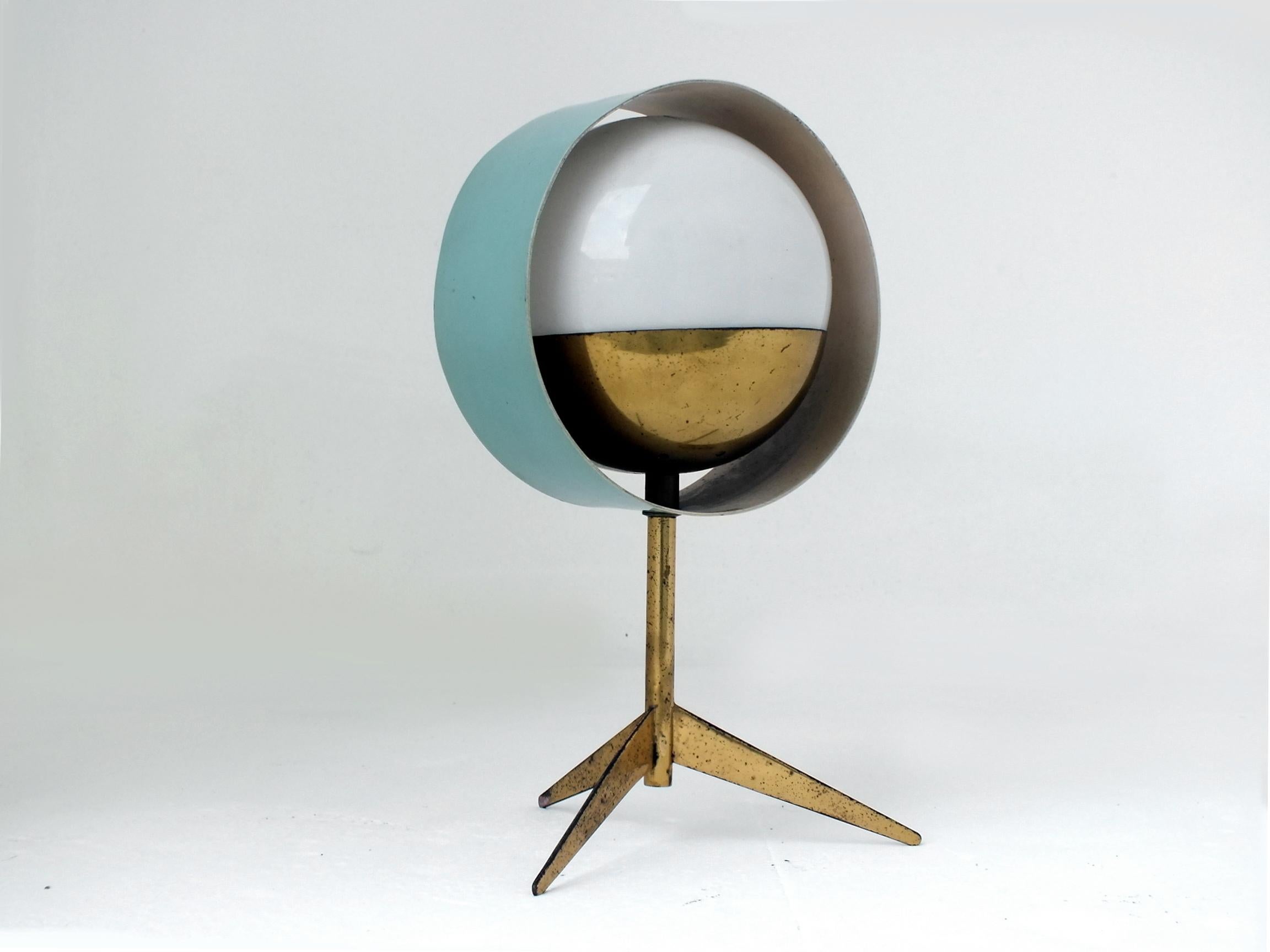 Rare and delightful stilux Milano Italy production, Saturn desk lamp years '50 in frosted glass.
 Brass and alluminium. 

 In good vintage condition, measure high 10.40 inches x diameter 5.80 inc.