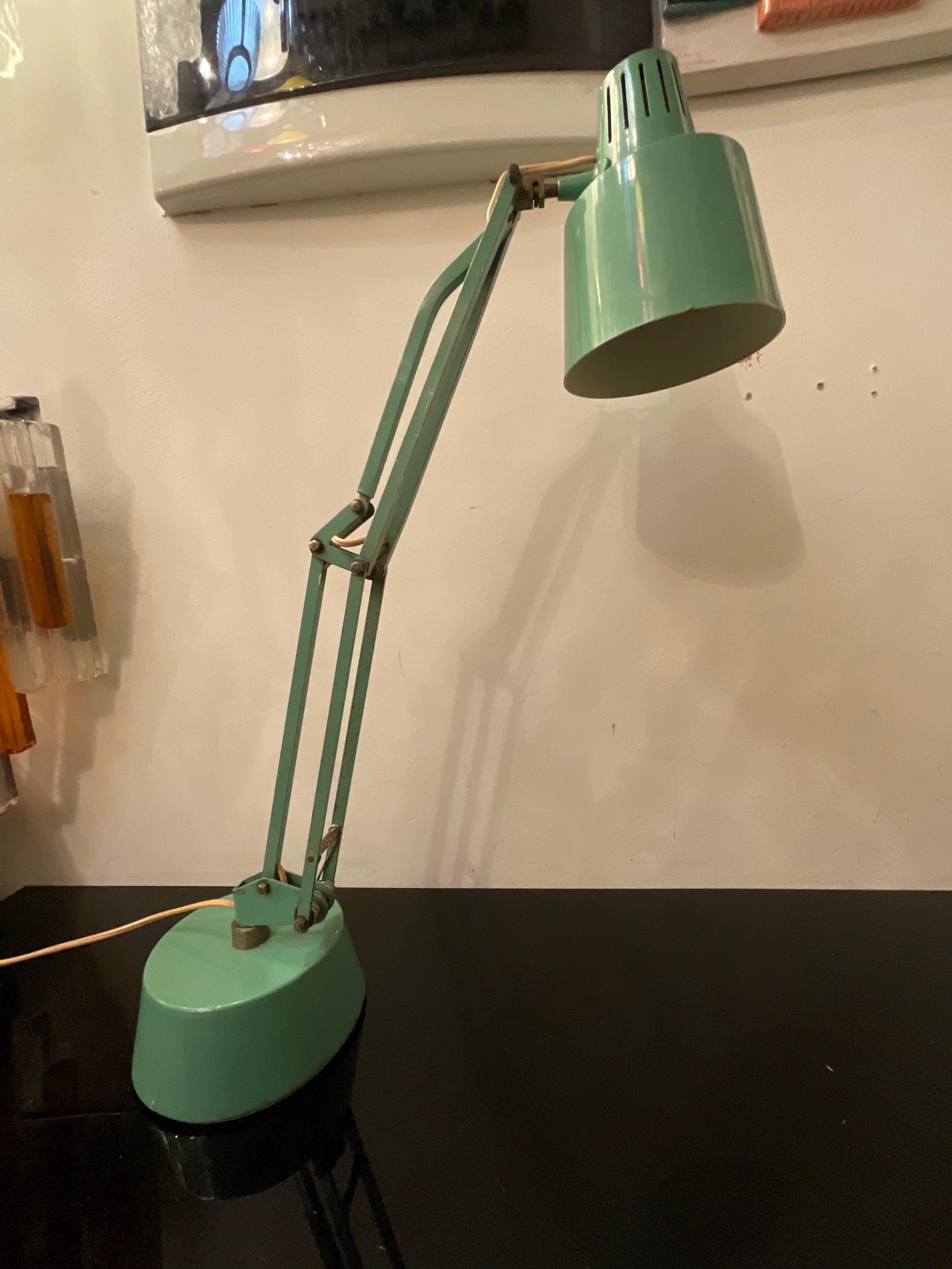 STILUX - 1950er Jahre industrielle Tischlampe - grün emailliertes Metall im Angebot 3