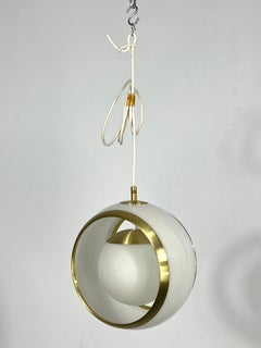 Stilux Milano, suspension en aluminium doré, opaline et perspex, Italie, années 1960