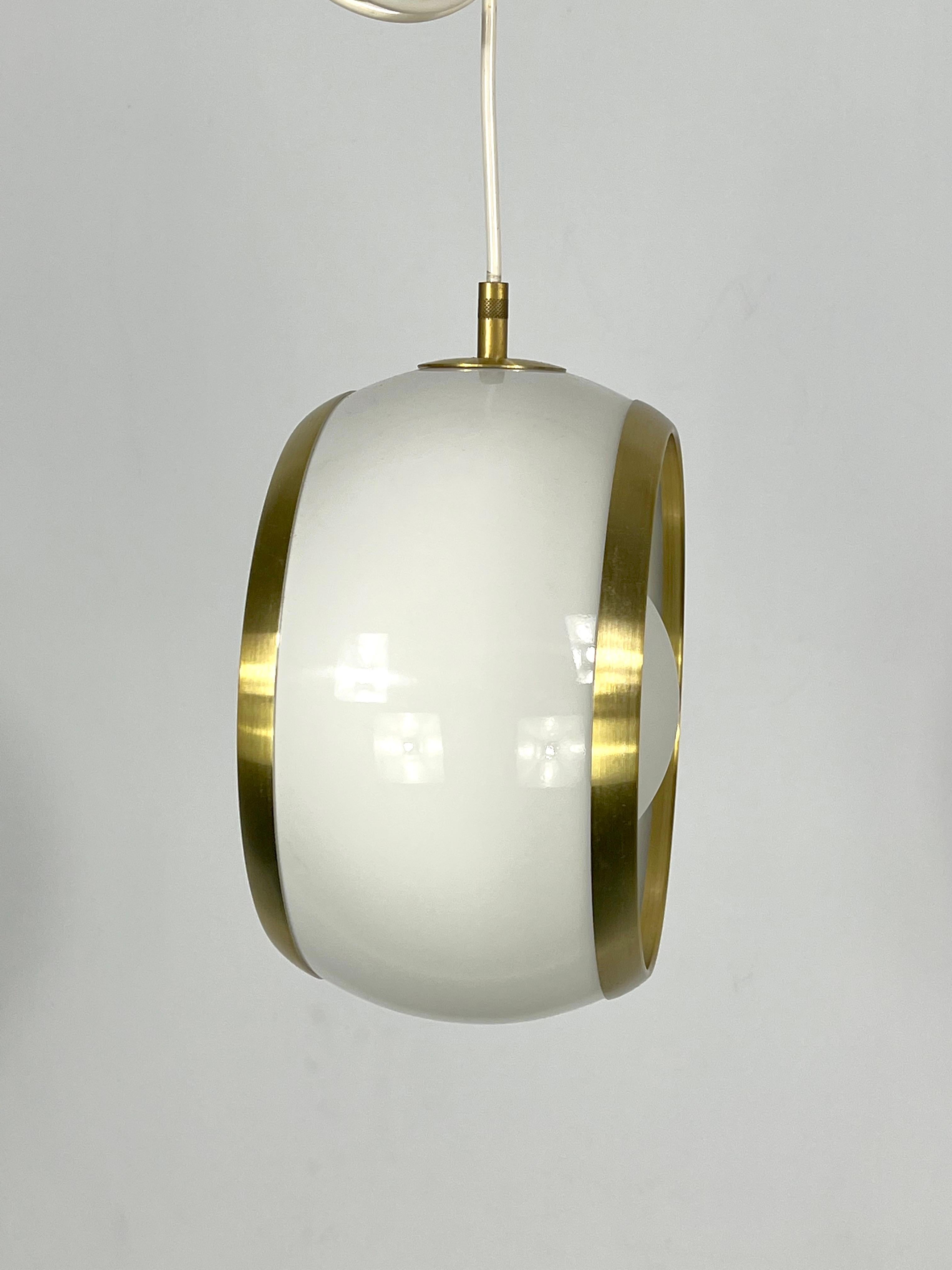 Stilux Milano, Gilded Aluminum, Opaline and Perspex Pendant, Italy, 1960s In Excellent Condition For Sale In Catania, CT