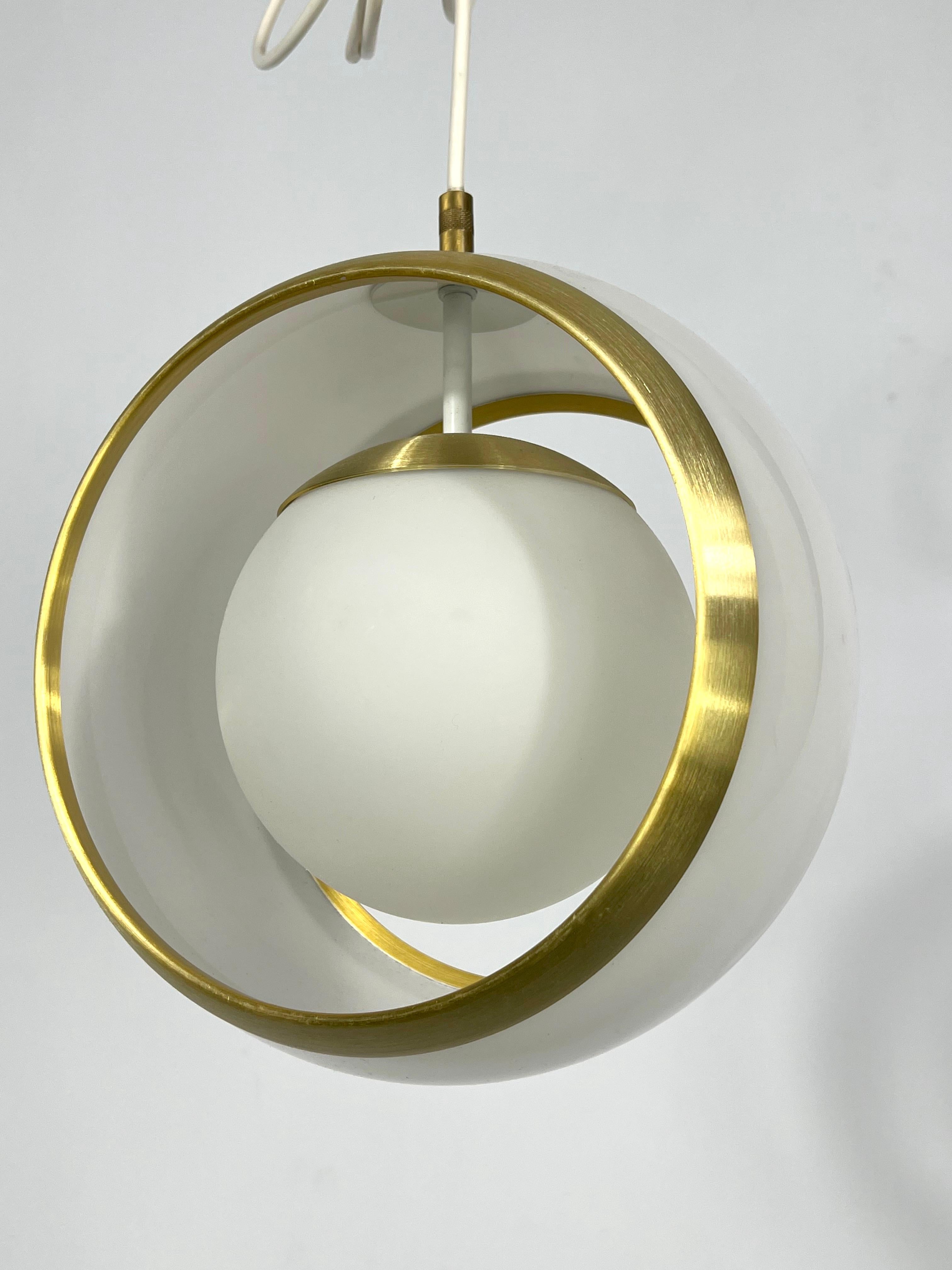Stilux Milano, Gilded Aluminum, Opaline and Perspex Pendant, Italy, 1960s For Sale 3