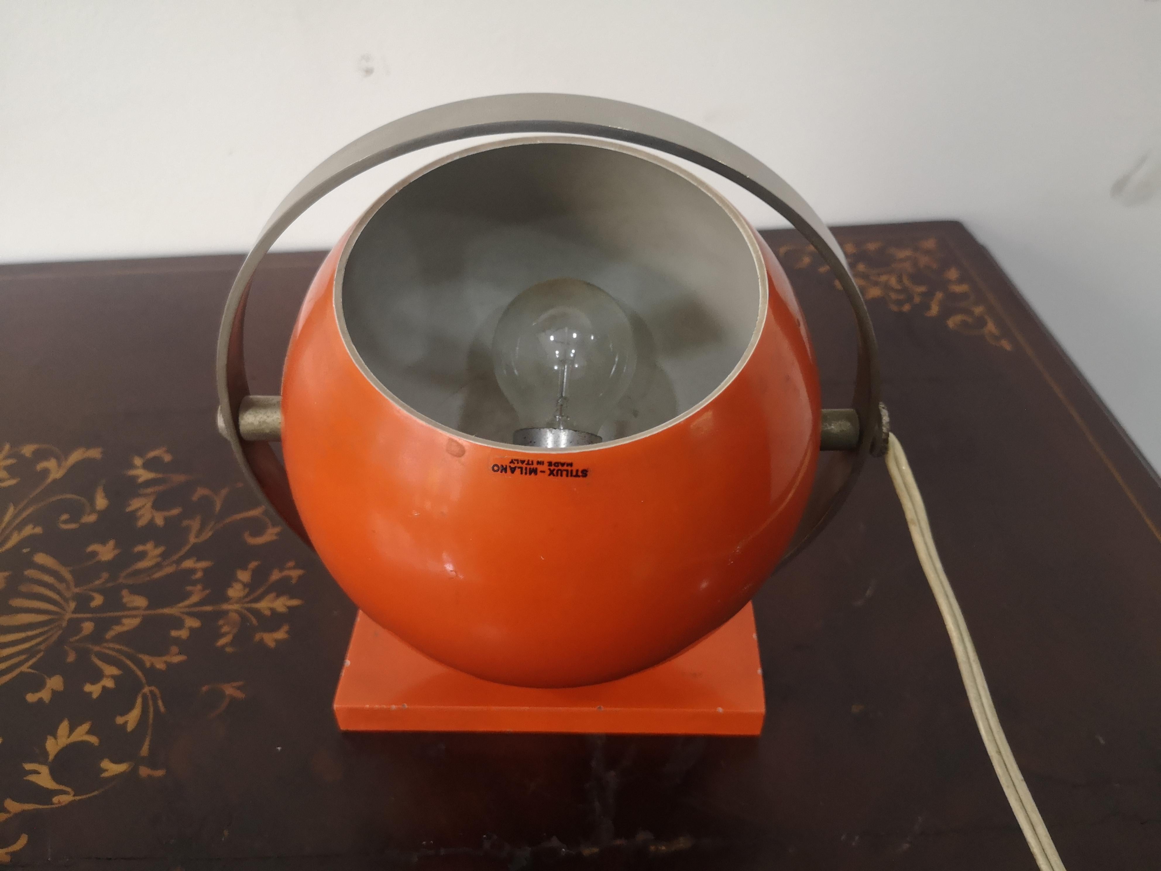 Stilux Milano Italian orange Saba globe table lamp from the 60s For Sale 7