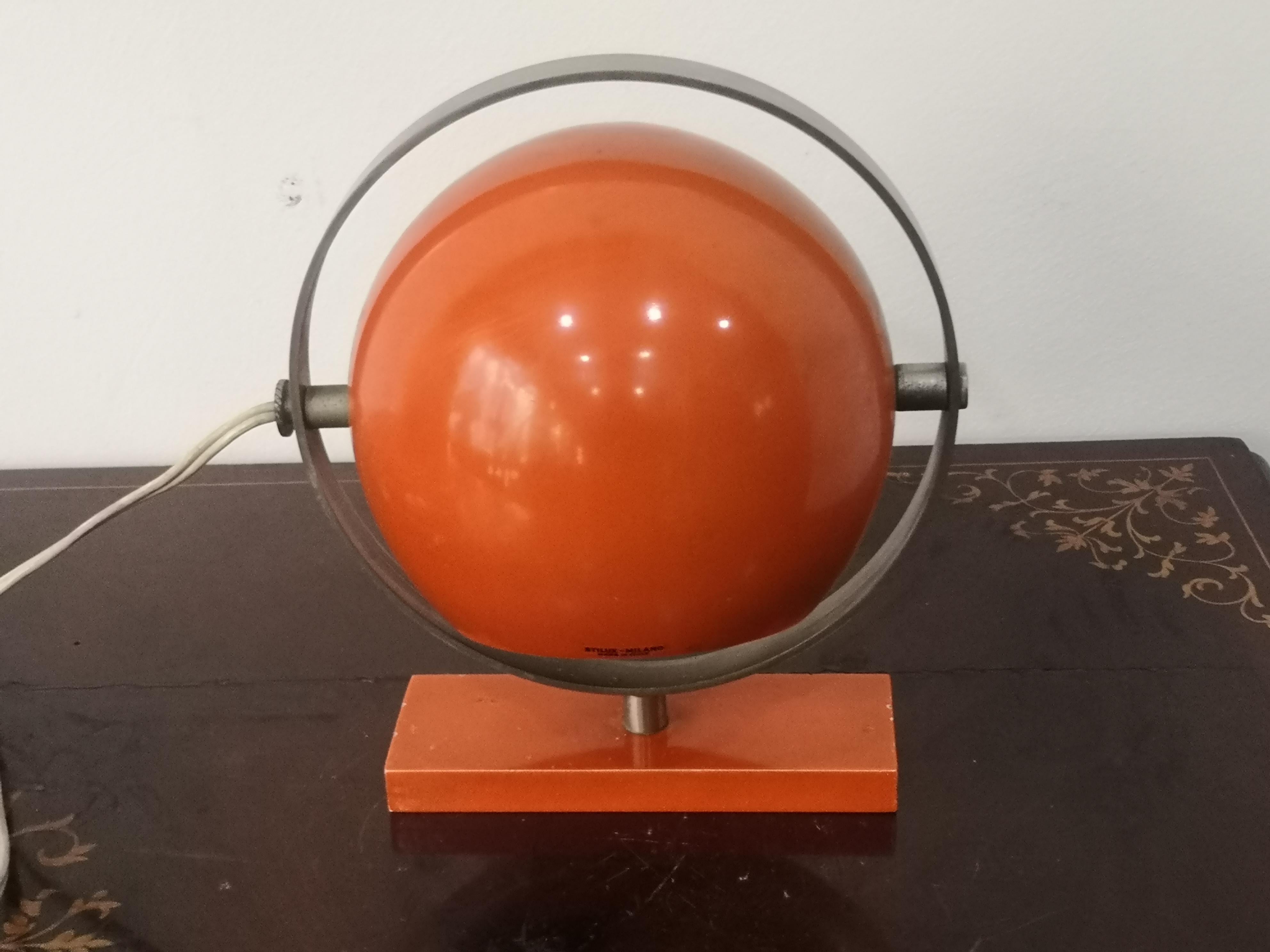 Stilux Milano Italian orange Saba globe table lamp from the 60s For Sale 8