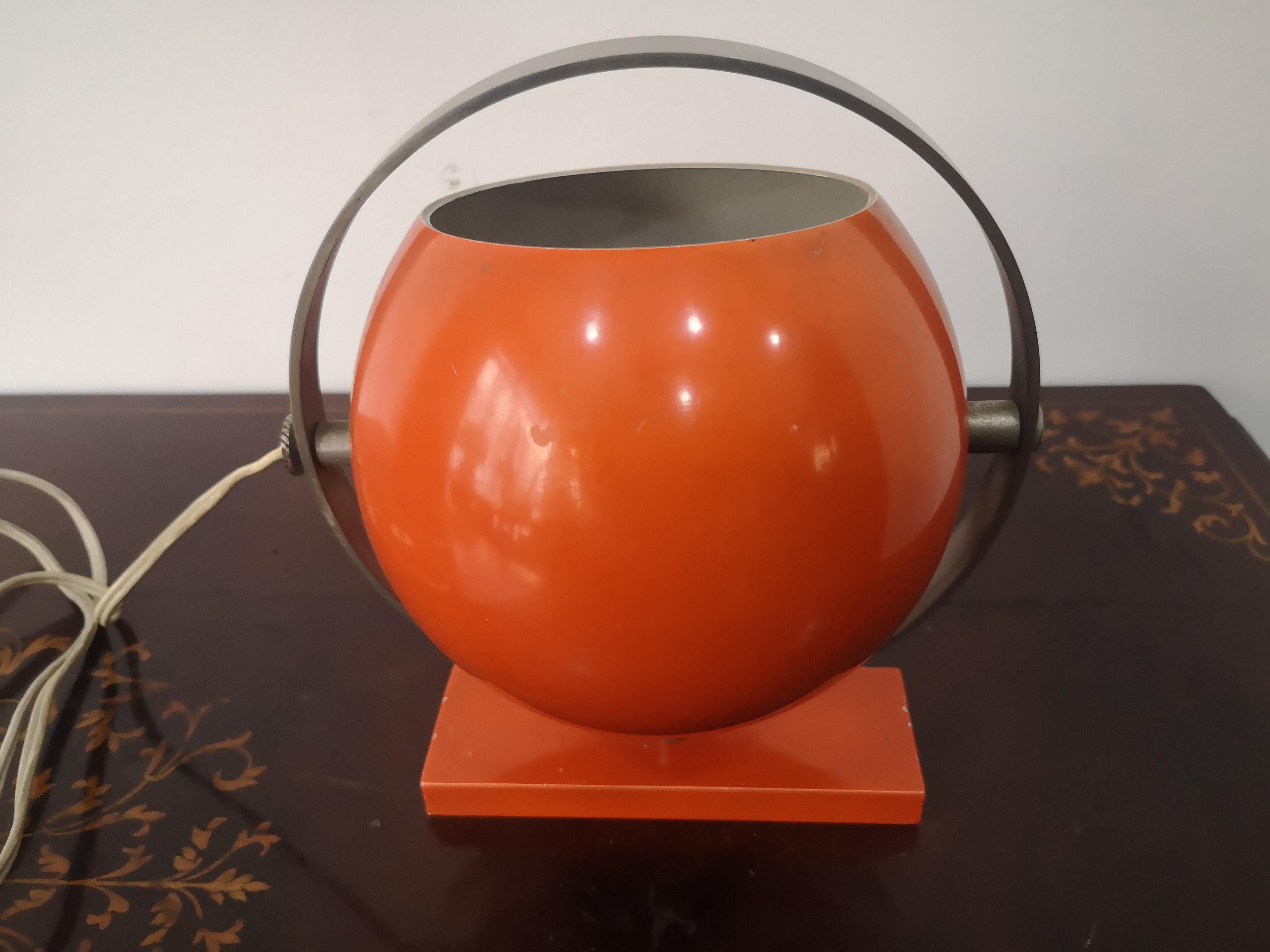 Stilux Milano Italian orange Saba globe table lamp from the 60s For Sale 11