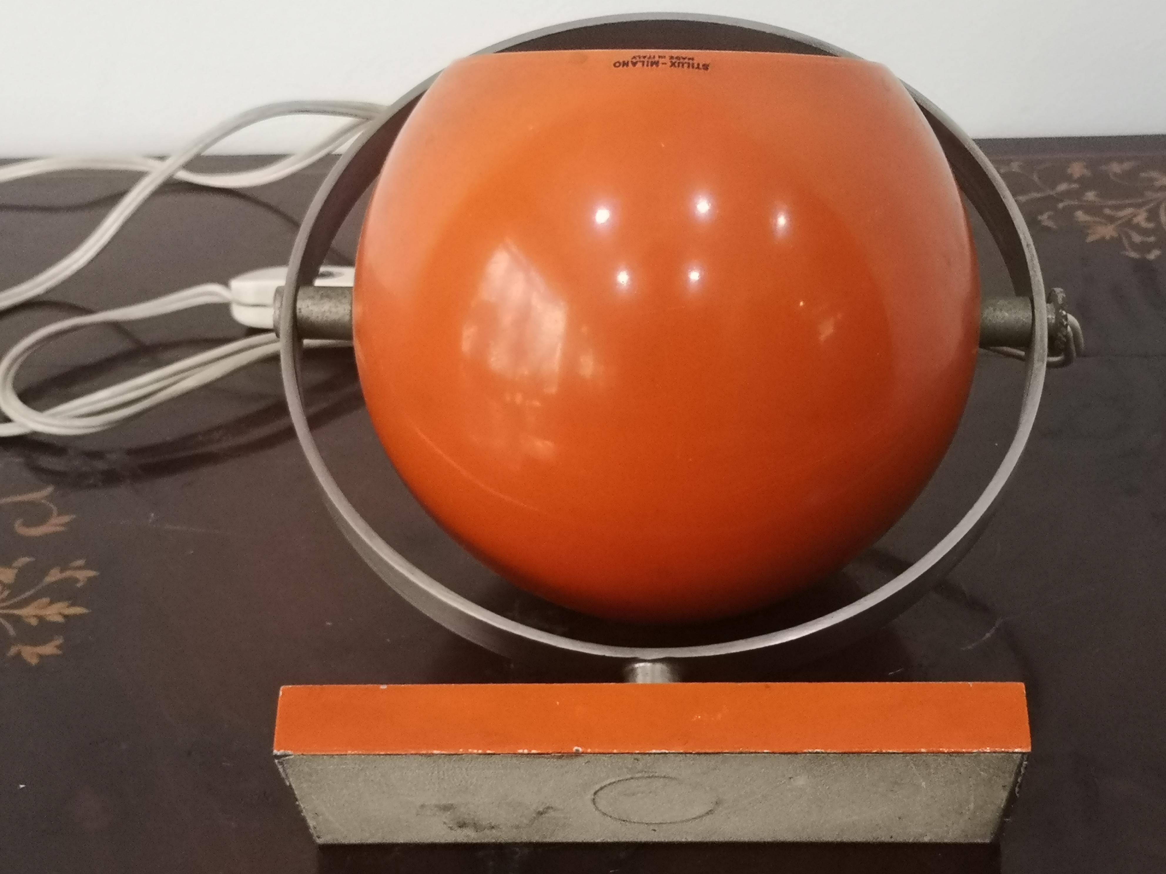 Stilux Milano Italian orange Saba globe table lamp from the 60s For Sale 12