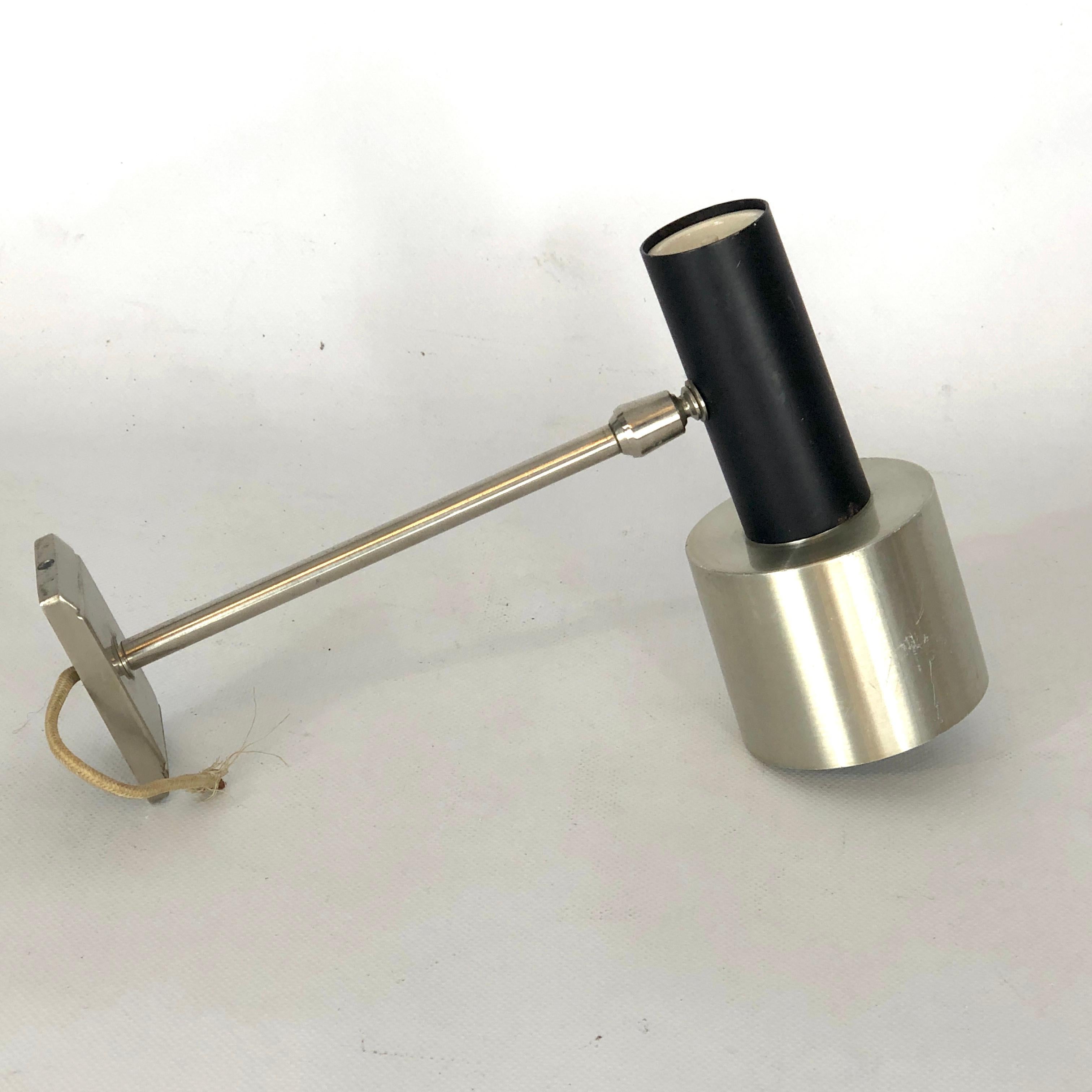 Stilux Milano, Wandleuchte mit Gelenk aus der Mitte des Jahrhunderts aus den 60er Jahren im Angebot 1