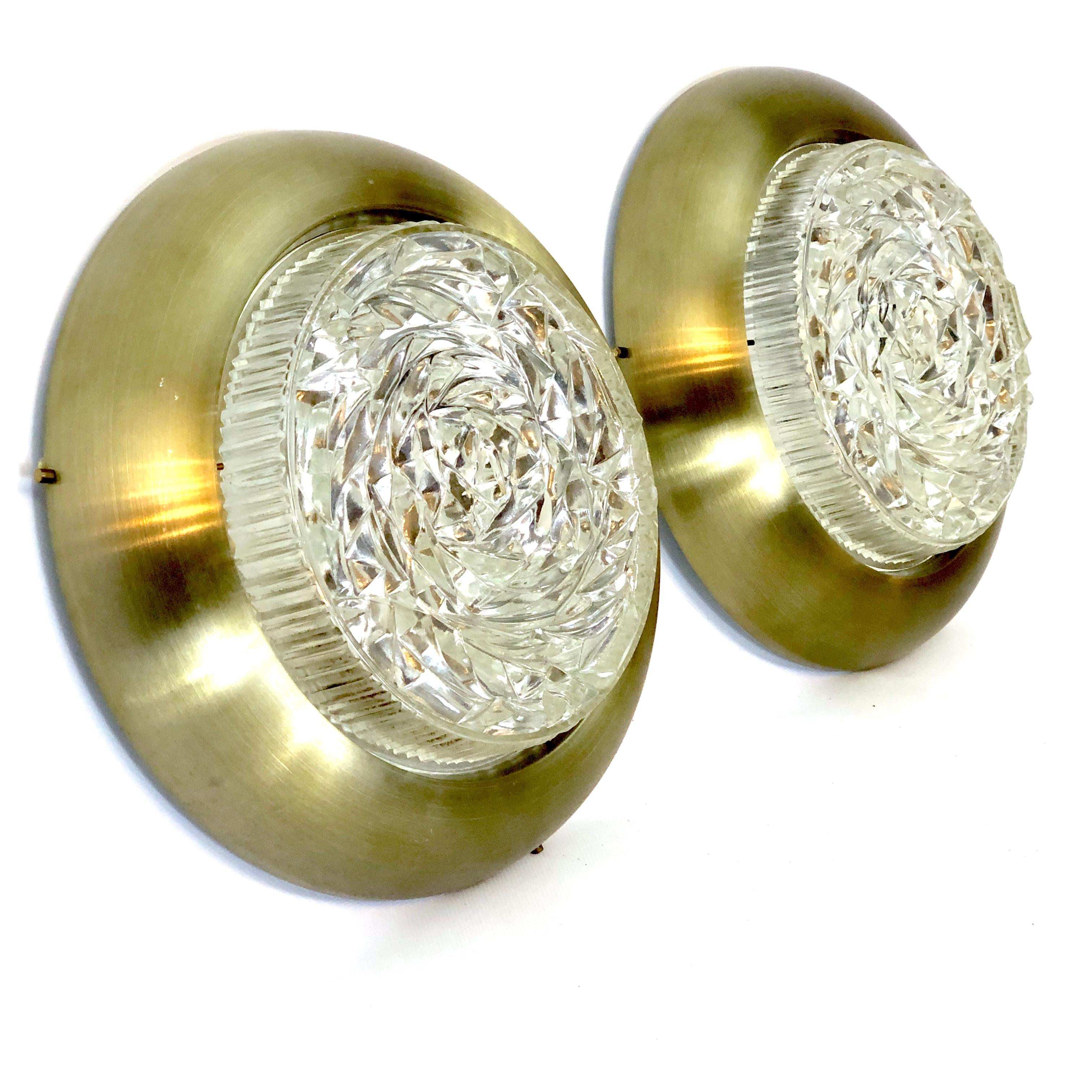 Stilux Milano, Mid-Century Gild and Glass Ceiling Lamps or Sconces, Set of Two For Sale 1