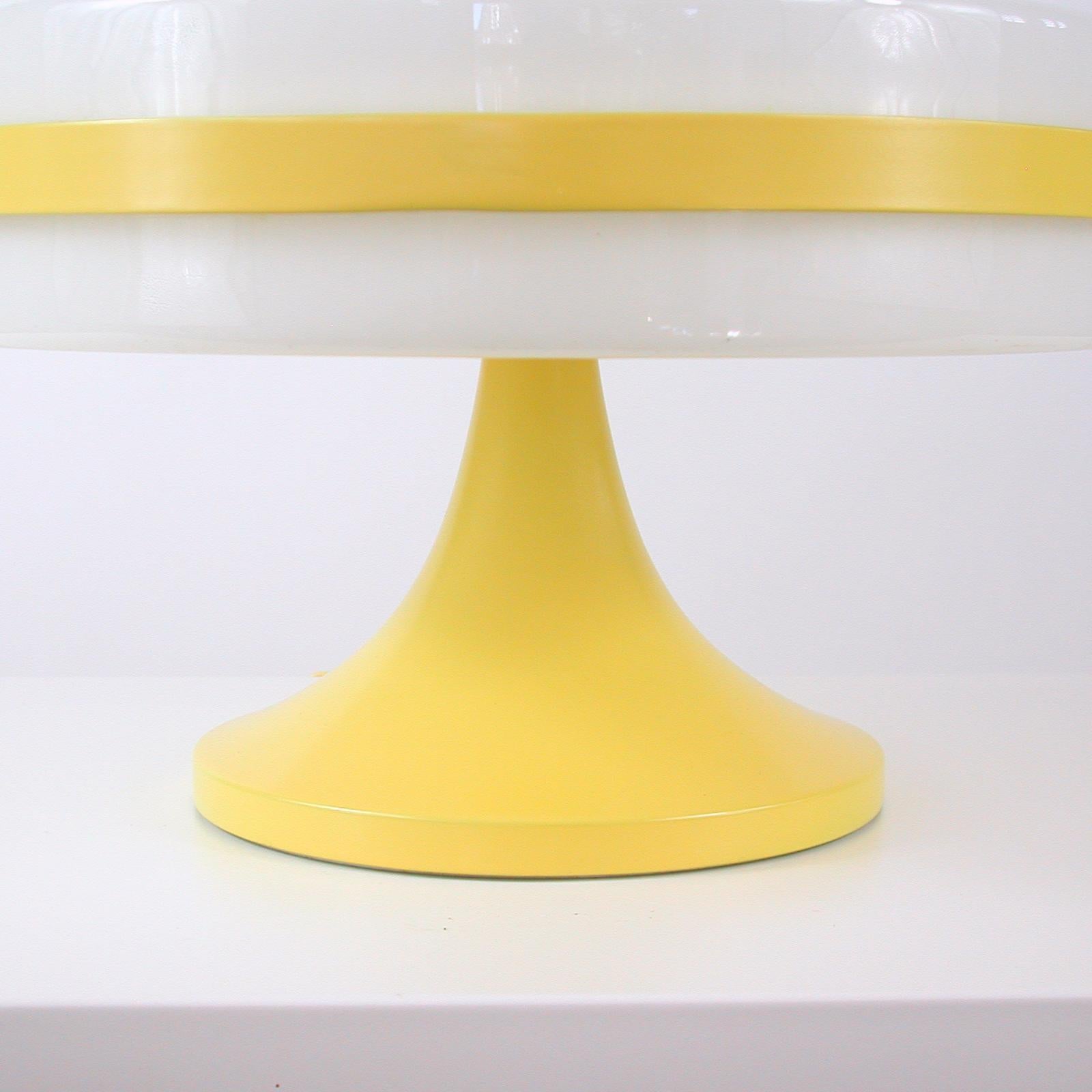 Stilux Milano Pop Art Yellow and White Table Lamp For Sale 7