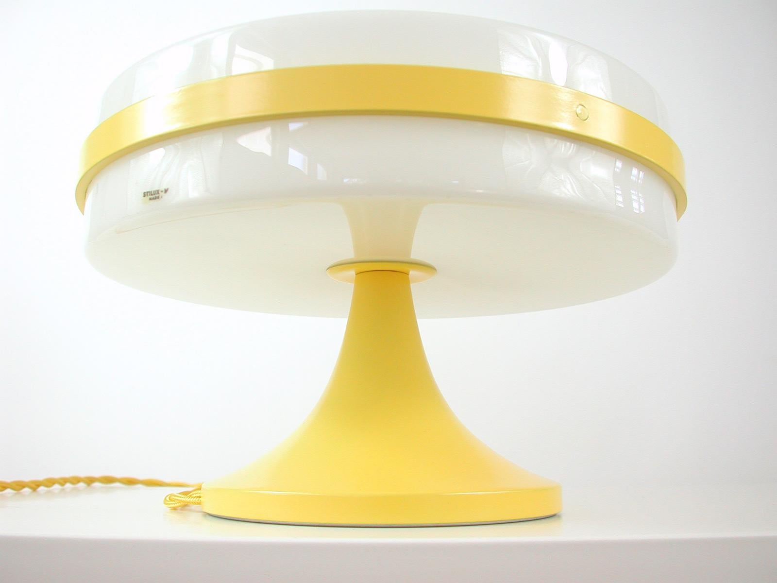 Stilux Milano Pop Art Yellow and White Table Lamp For Sale 11