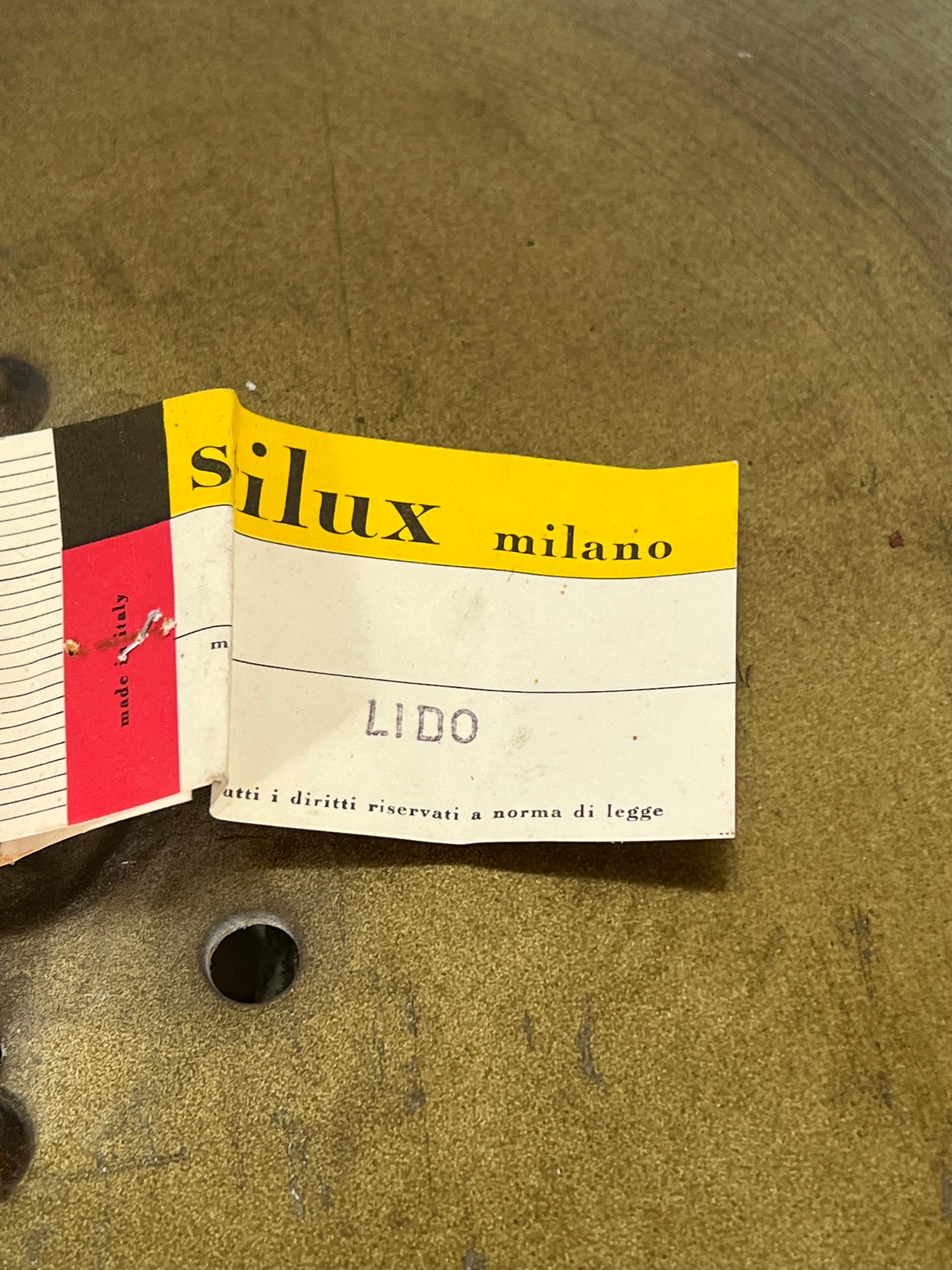 Plafonnier rond en verre opalin Stilux Milano, Modèle Lido, années 1960 en vente 2