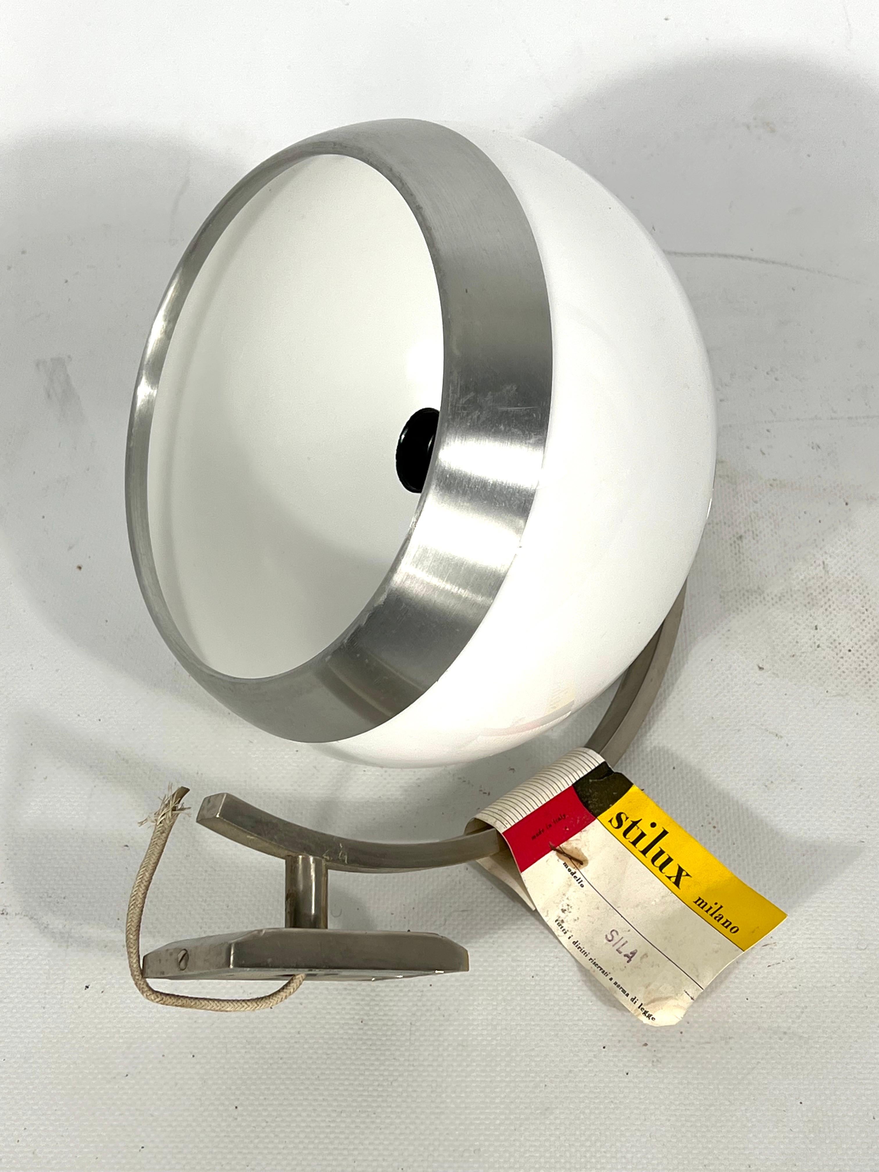 Stilux Milano, Single Aluminum and Perspex Wall Lamp Model Sila, Italy 1960s For Sale 3