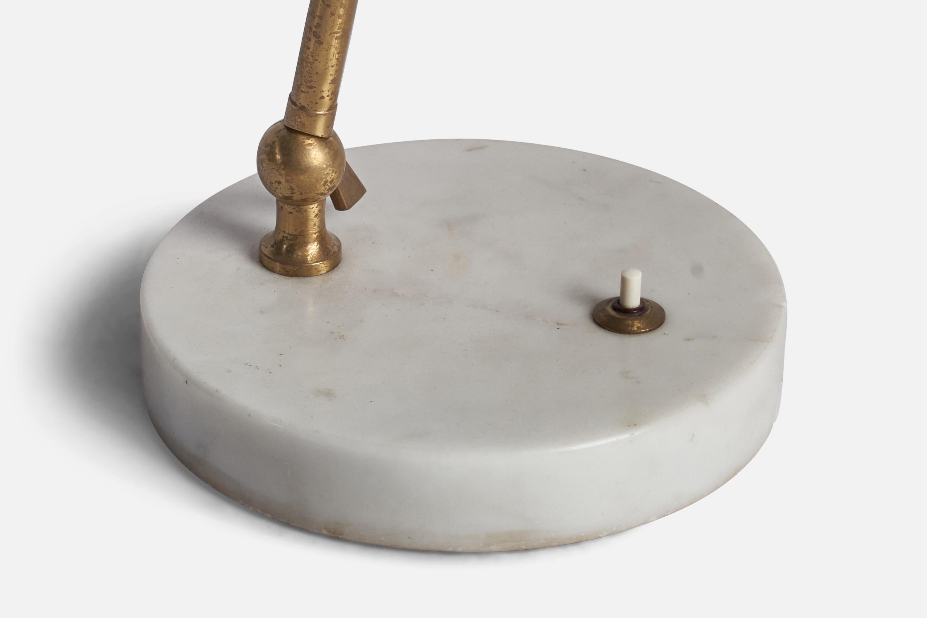 Stilux Milano, lampe de table, laiton, métal, acrylique, marbre, Italie, années 1950 Bon état - En vente à High Point, NC