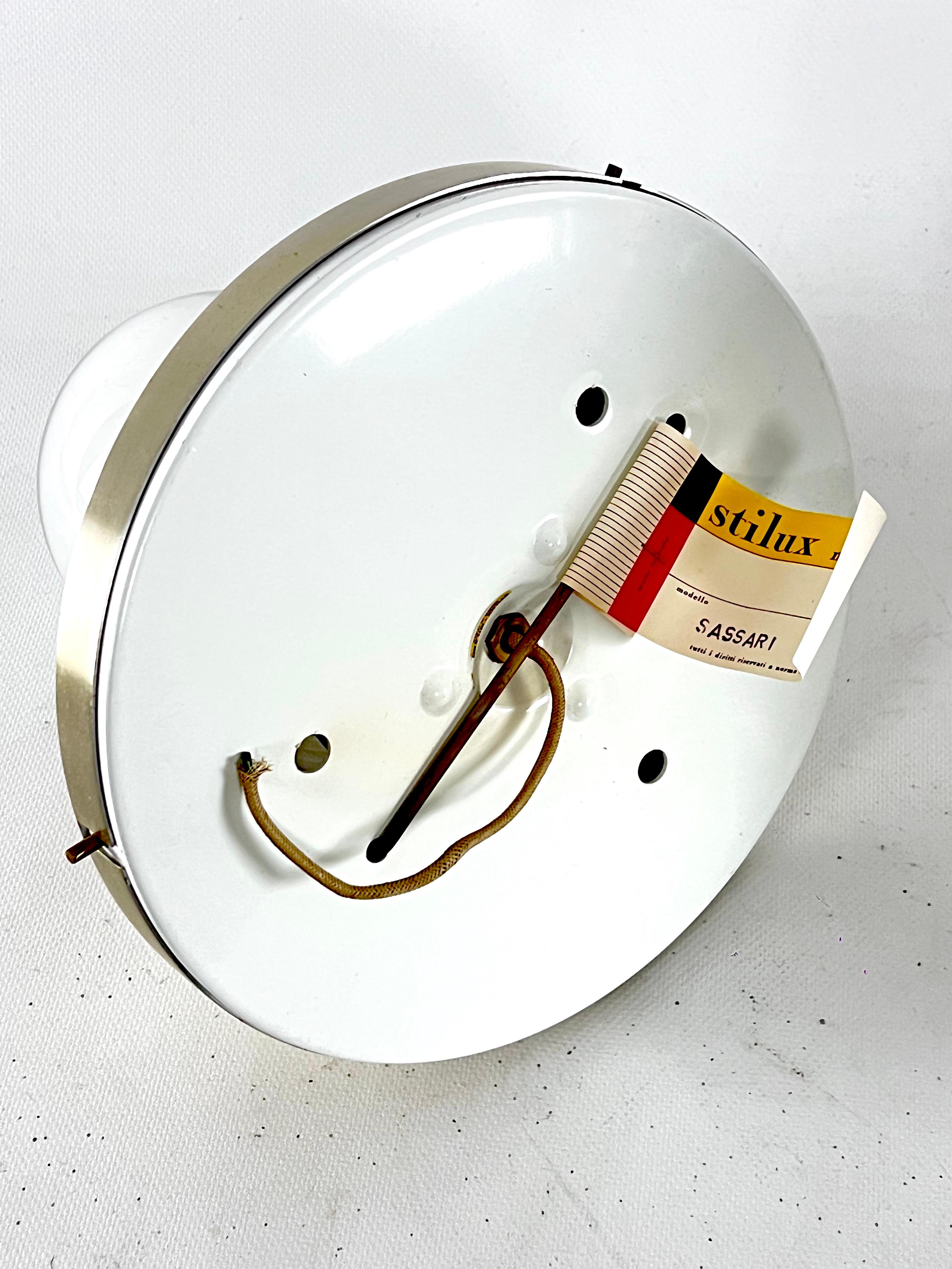 Stilux Milano, Vintage Round Gilded Aluminum Wall Lamps from 1960s. Set of 2 For Sale 1