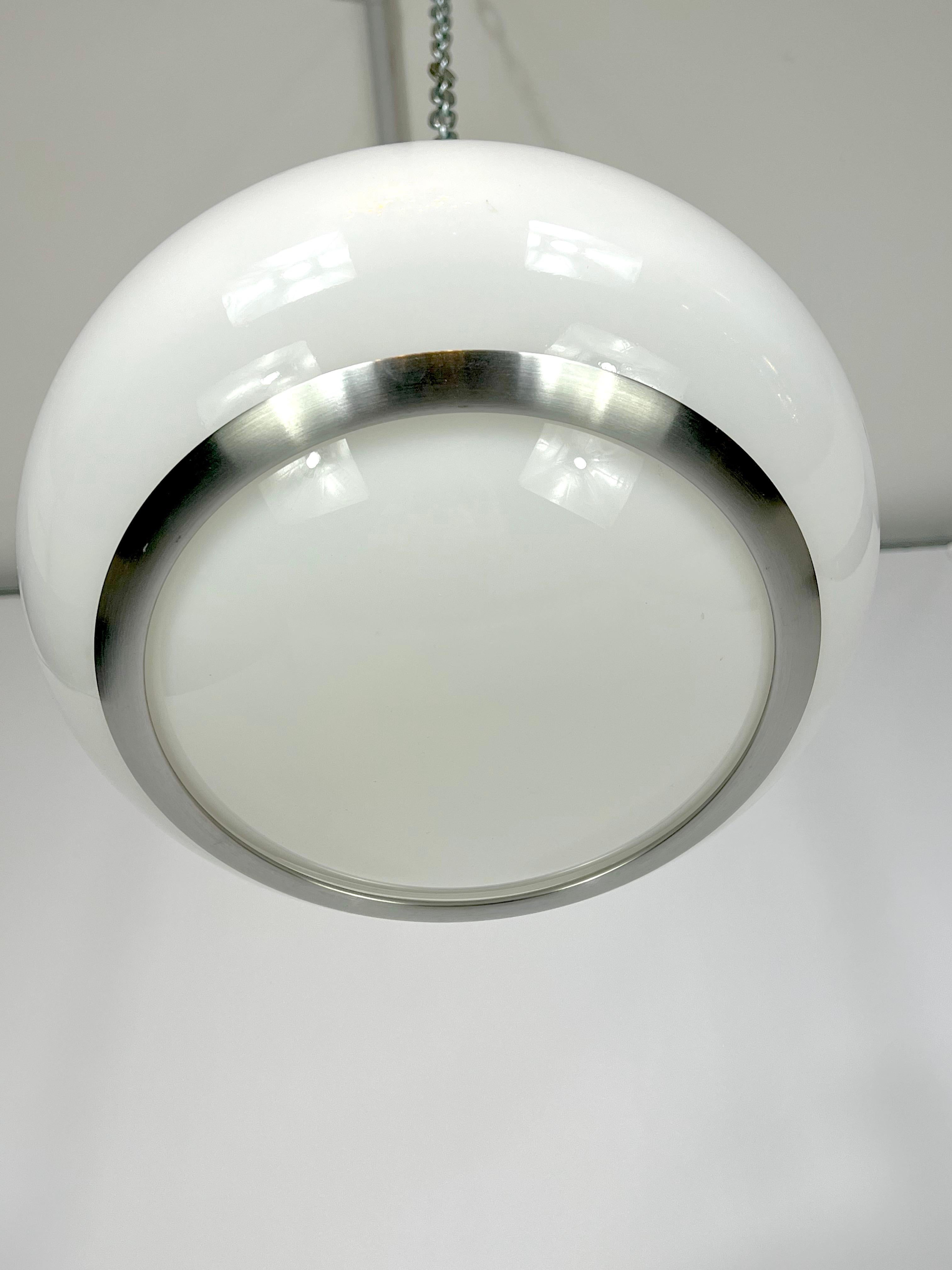 Stilux Milano, White Perspex and Aluminum Ceiling Lamp from 60s In Excellent Condition For Sale In Catania, CT