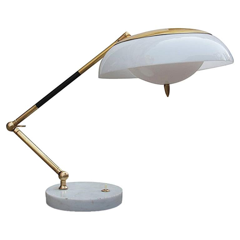 Lampe de bureau Stilux en plexiglas, laiton, marbre et or, design italien du milieu du siècle dernier, 1960