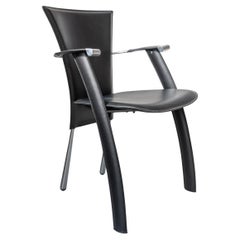 Sillón de piel Stine Line 1990 - Elegante diseño italiano en negro con un toque moderno