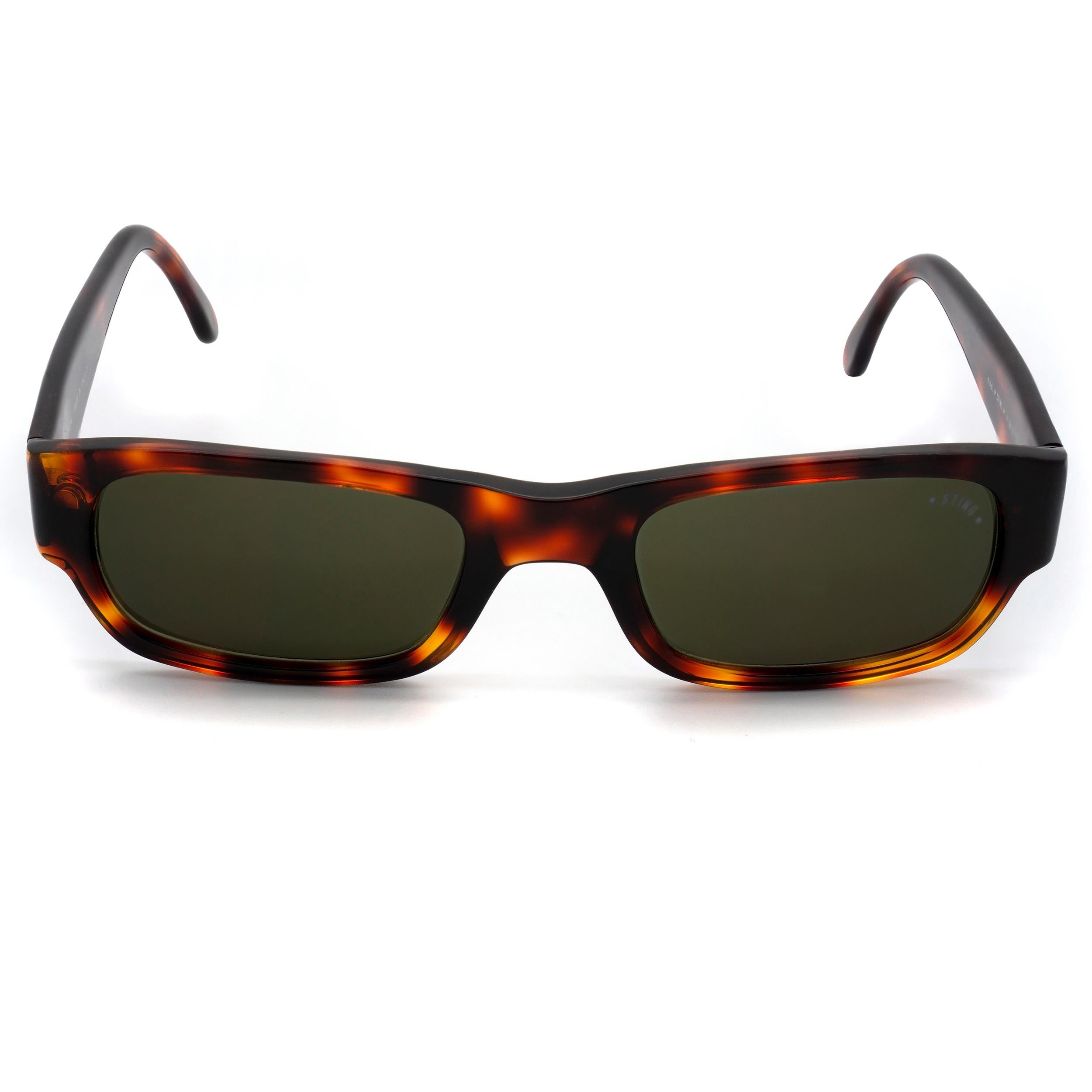 Schmale Schildpatt-Sonnenbrille mit Schnur, hergestellt in Italien (Schwarz) im Angebot