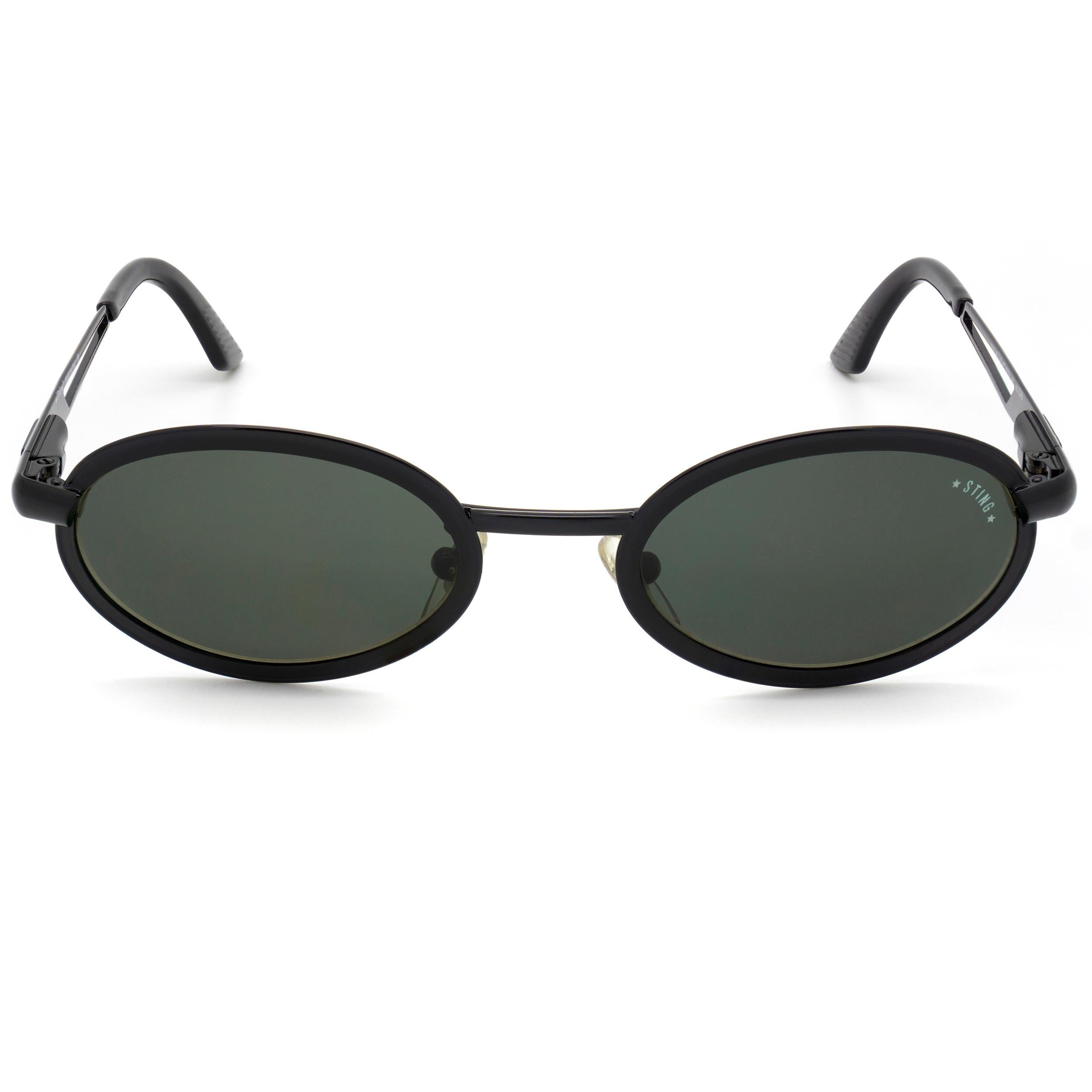 Sting es un cantante e intérprete icónico de talla mundial. En los años 80, su diseño, junto con la marca de policía que también era suya, cautivó la imaginación de los jóvenes estilistas.

MARCA: Sting
MODELO: 4303 - Q76
HECHO EN: Italia
ERA: Años