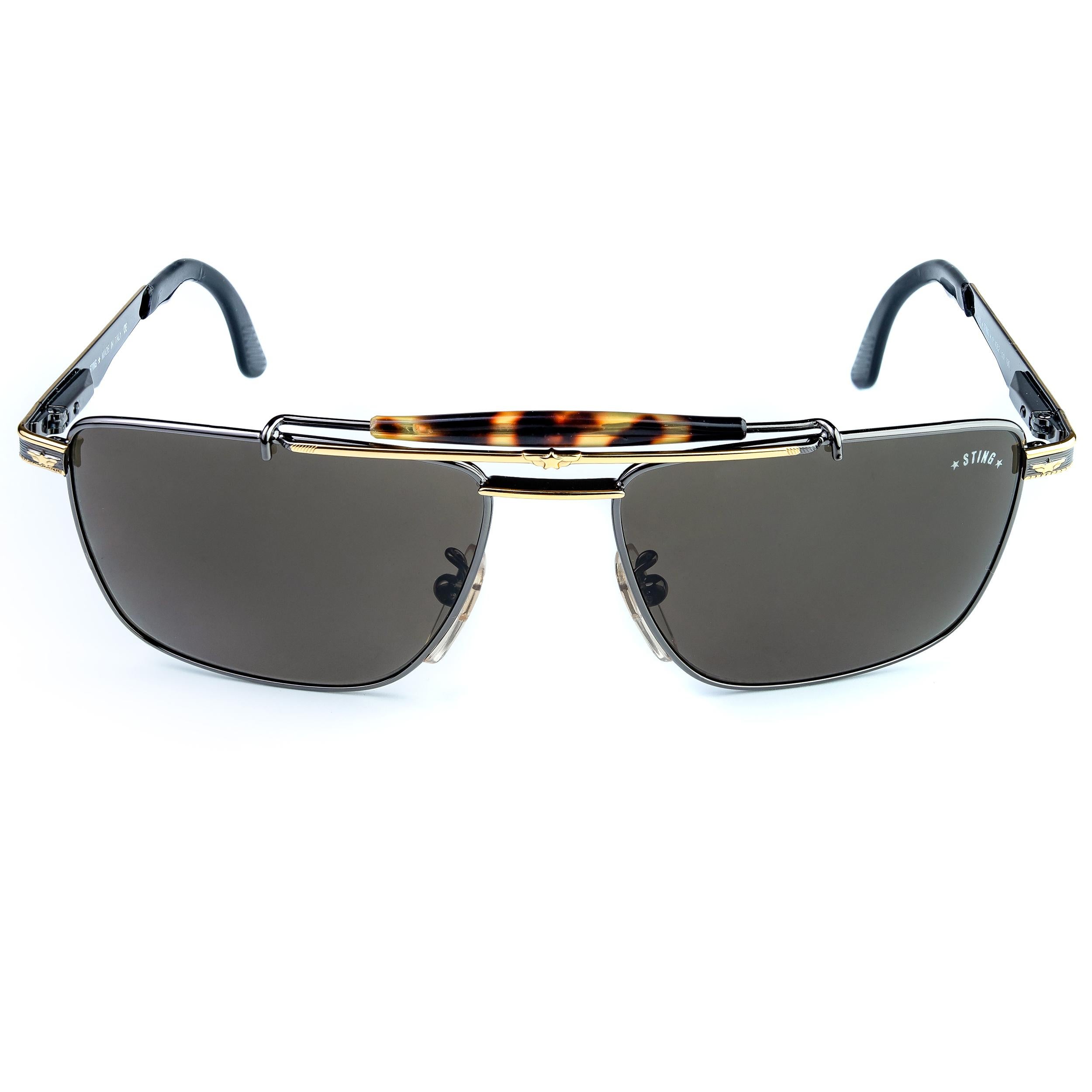 Sting is an iconic, world-class singer and performer. In the 80's, his design, along with the police brand which was his as well, captured the imagination of stylistic young people.

MAKE: Sting
MODEL: 4062 - 190
MADE IN: Italy
ERA: 1980s
CONDITION: