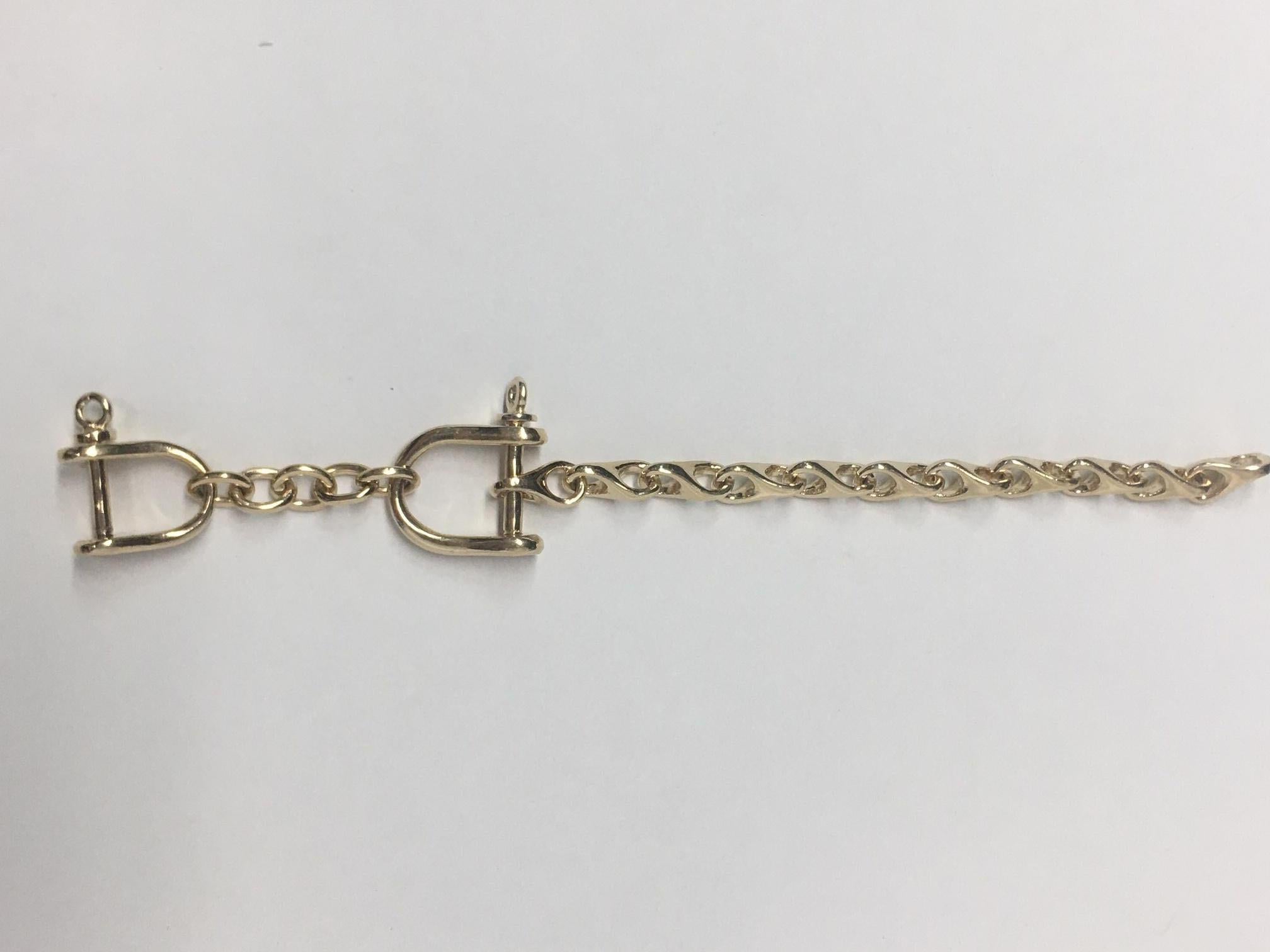 Stirrup Solid Gold Link Bracelet Estate Fine Jewelry In Excellent Condition For Sale In Montreal, QC
