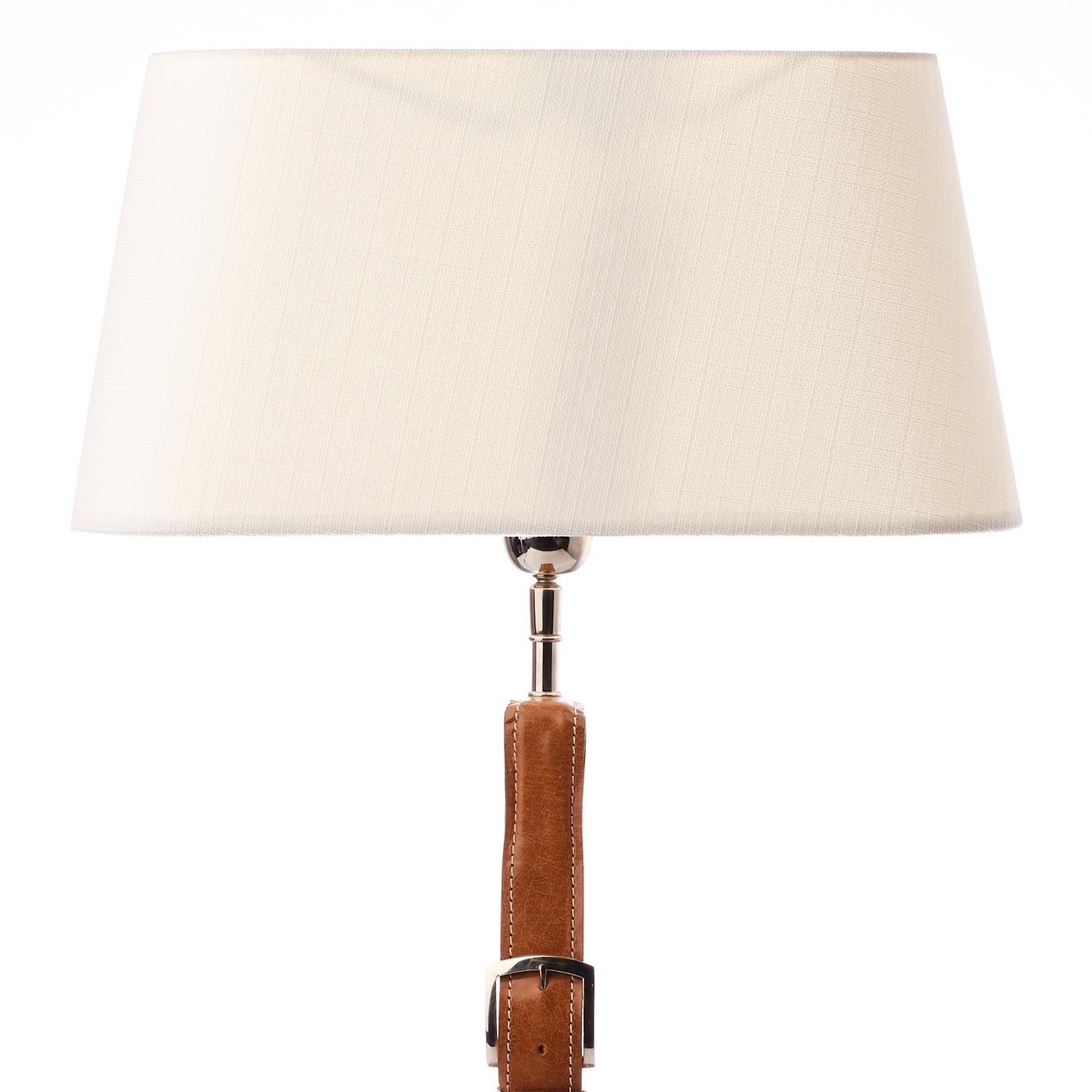 stirrup lamp