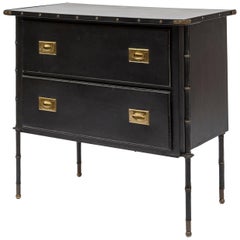 Commode en cuir cousu de Jacques Adnet