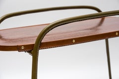 Table Cocktail en cuir Stitch par Jacques Adnet