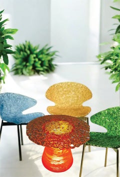 Stitched Round Coffee Table – Pastel Pink – Elegance on a Luminous Pedestal