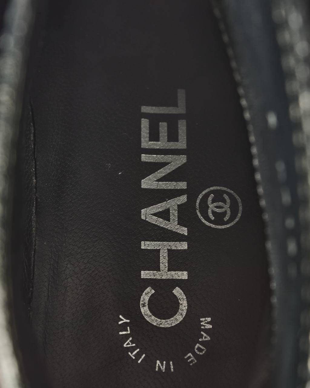 Stivaletto Chanel CC Logo Nero For Sale 8