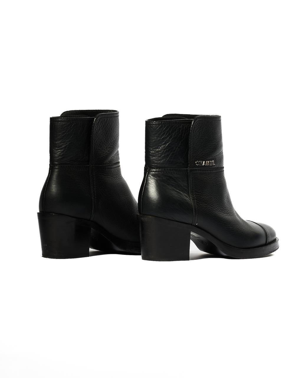 Women's Stivaletto Chanel CC Logo Nero For Sale