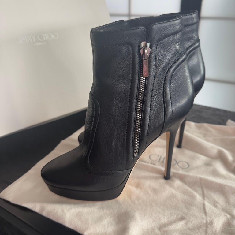 Jimmy Choo ankle boot n39 like new For Sale at 1stDibs