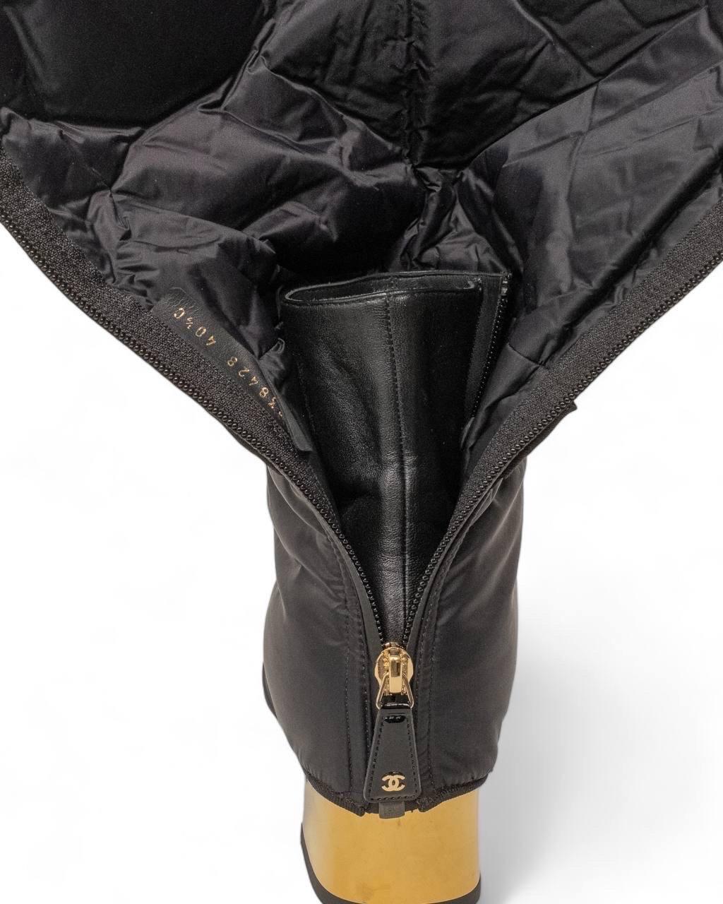 Stivali Chanel Double Trapuntato Nylon Nero in vendita 2