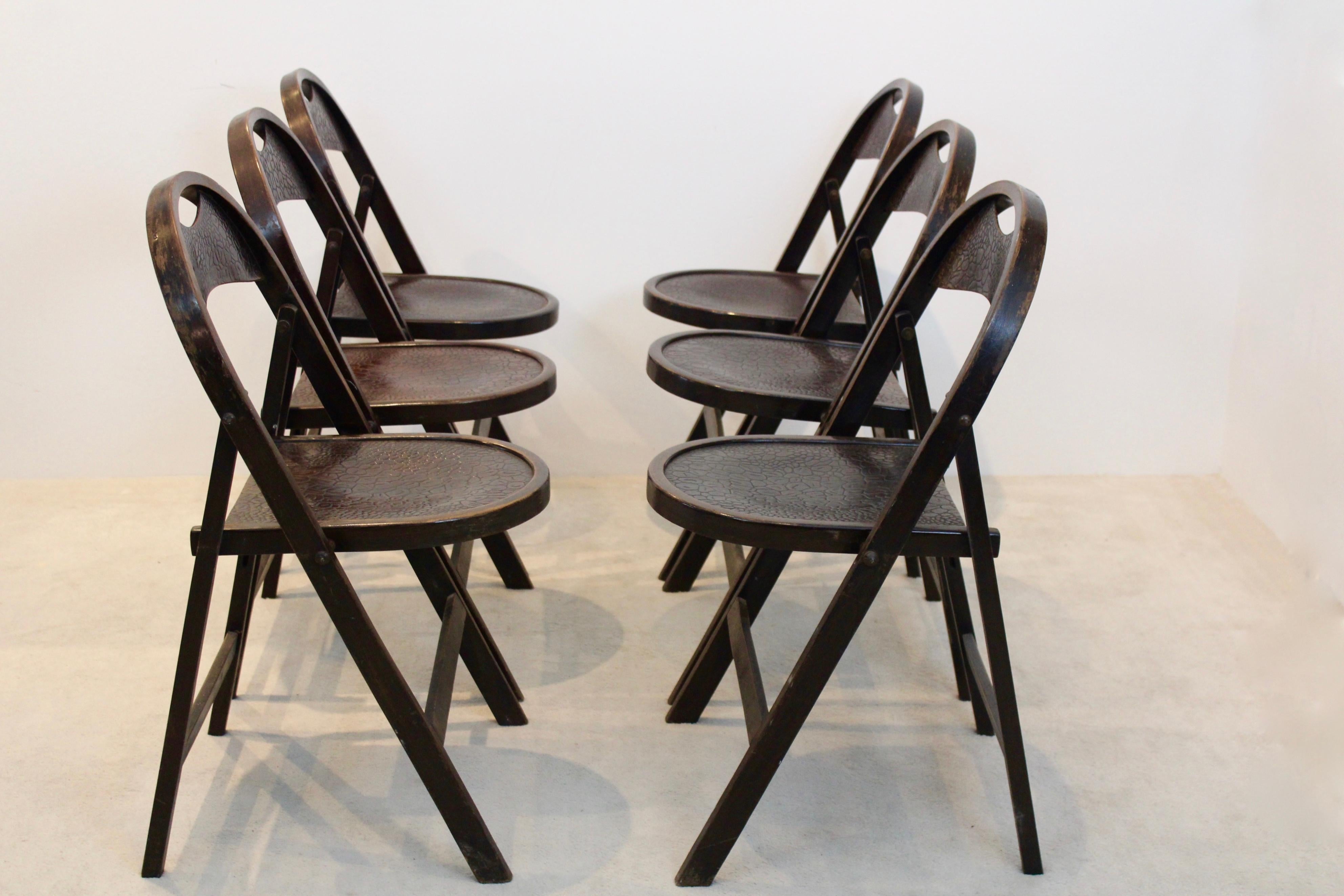 Austrian Stock of Solid Wood Bauhaus Folding Chairs with Unique Croco Woodprint, Thonet