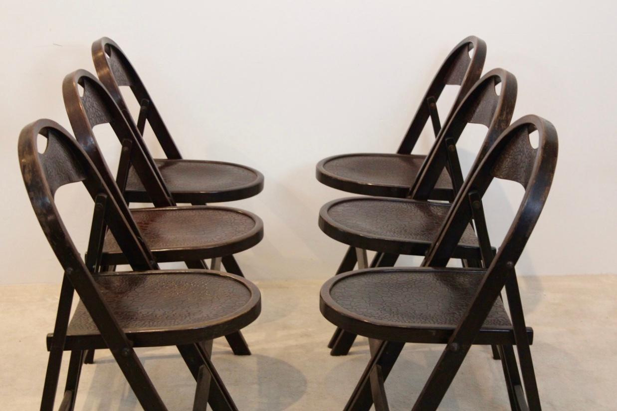 Mid-20th Century Stock of Solid Wood Bauhaus Folding Chairs with Unique Croco Woodprint, Thonet