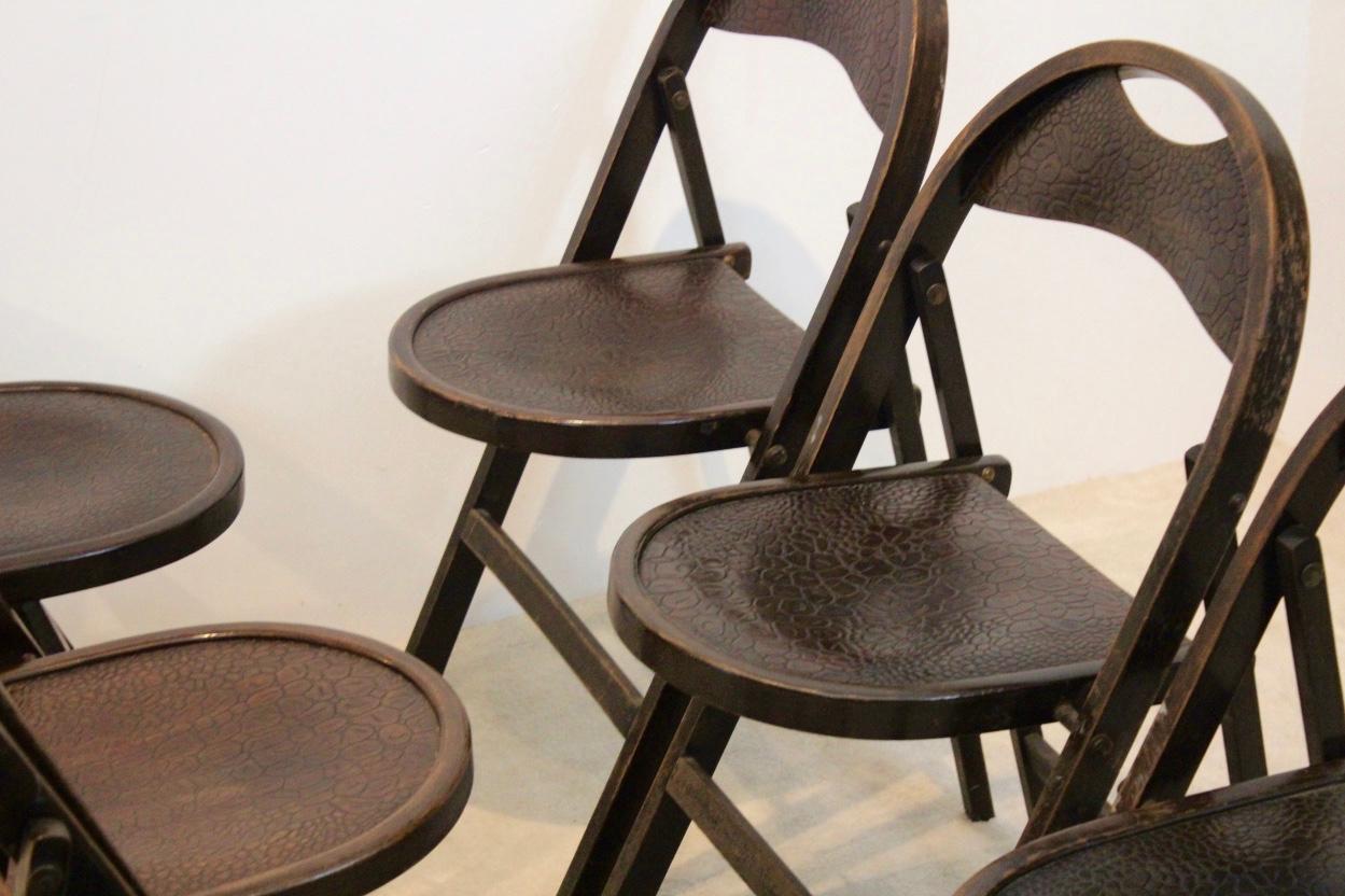 Mid-20th Century Stock of Solid Wood Bauhaus Folding Chairs with Unique Croco Woodprint, Thonet