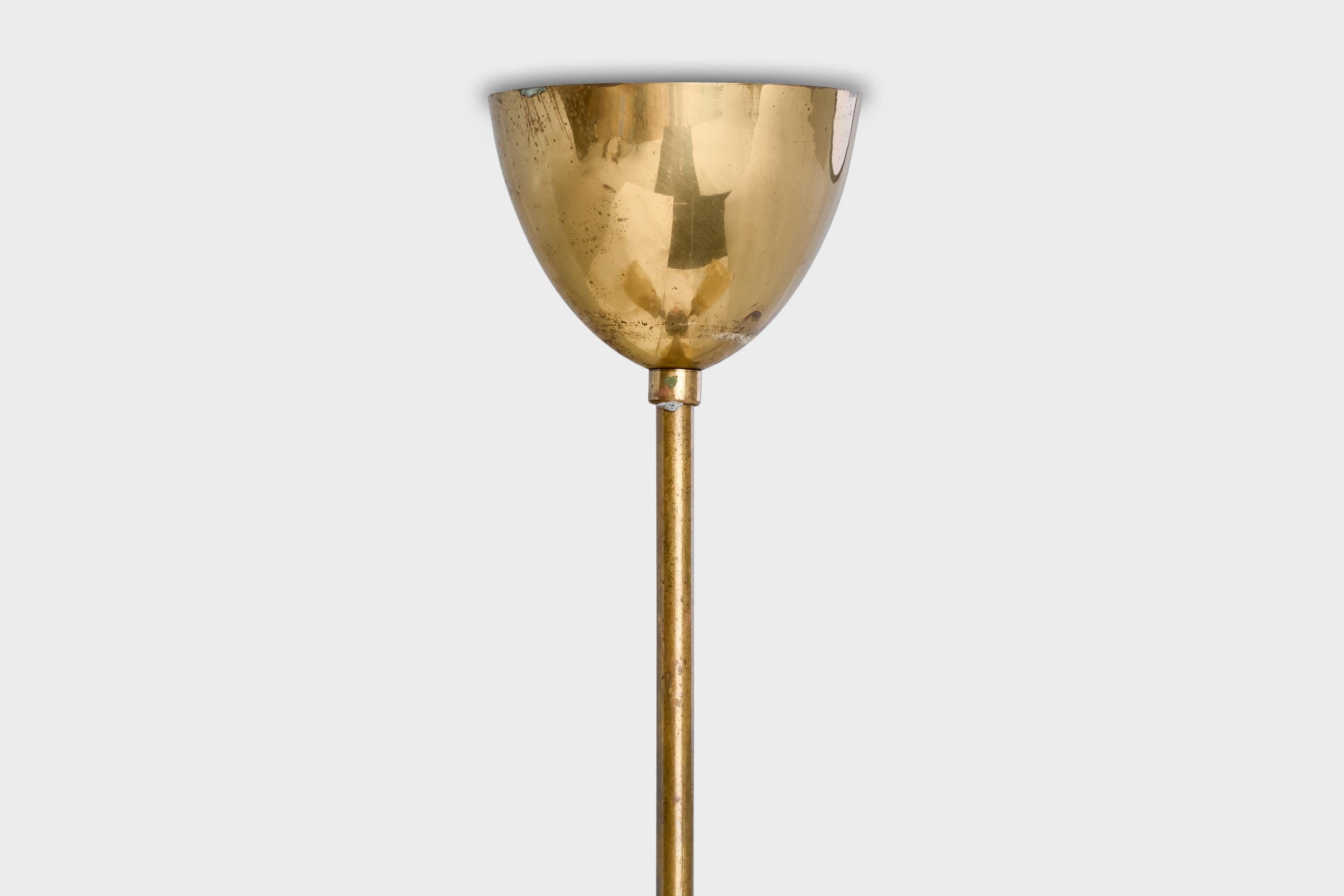 Stockmann Oy, Kronleuchter, Messing, Glas, Finnland, 1950er Jahre im Zustand „Gut“ im Angebot in High Point, NC