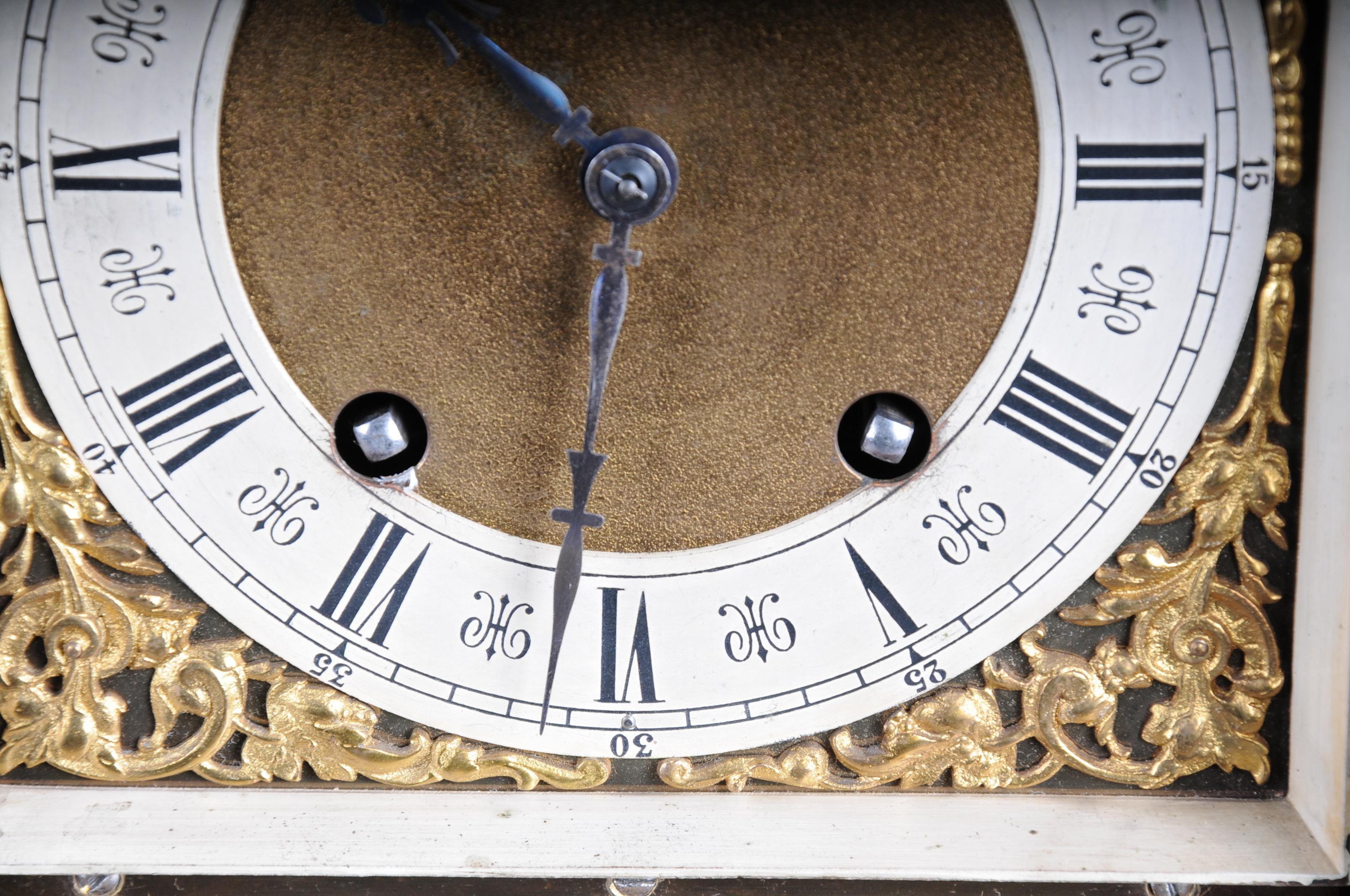 Stockuhr-Bracket Clock / Horloge de table 