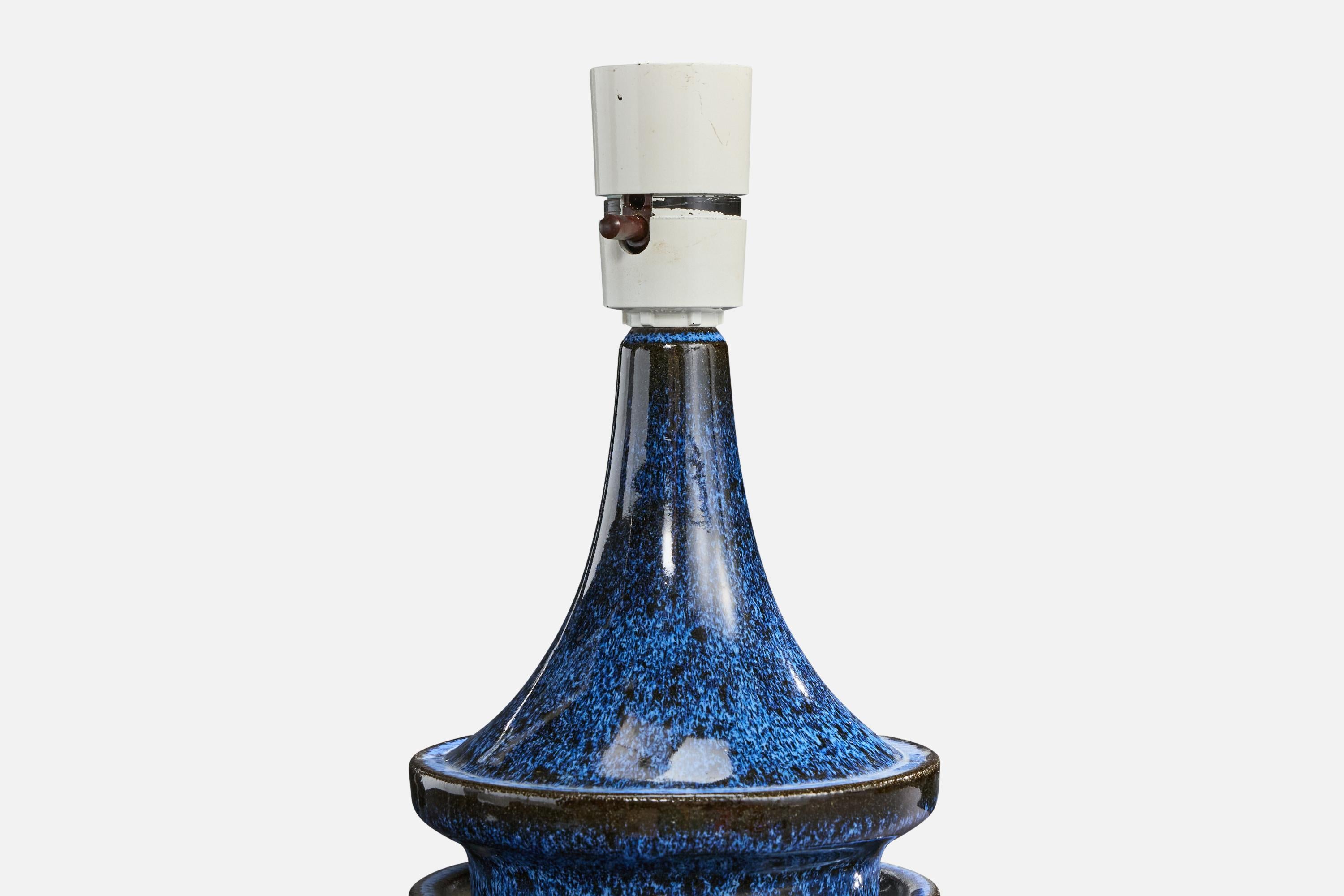 Stogo, Table Lamp, Stoneware, Denmark, 1960s In Good Condition For Sale In High Point, NC