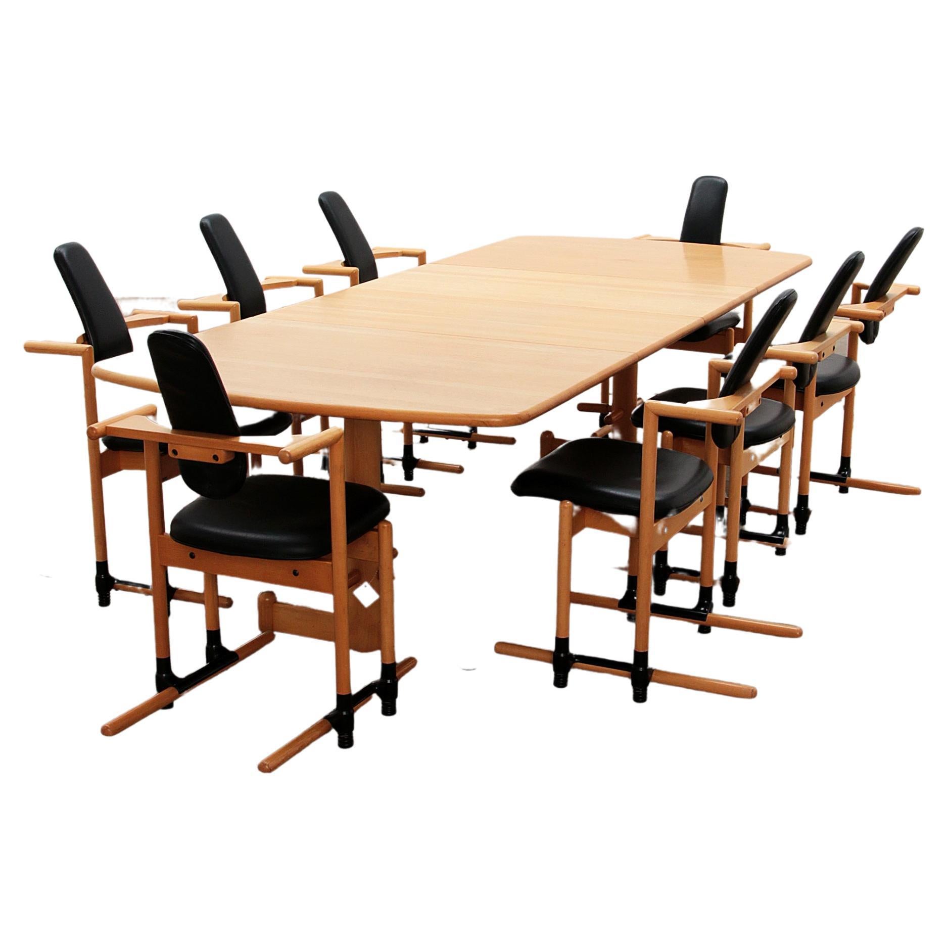 Juego de comedor Stokke Mesa grande con 8 sillas Diseño Peter Opsvik, 1990 en venta