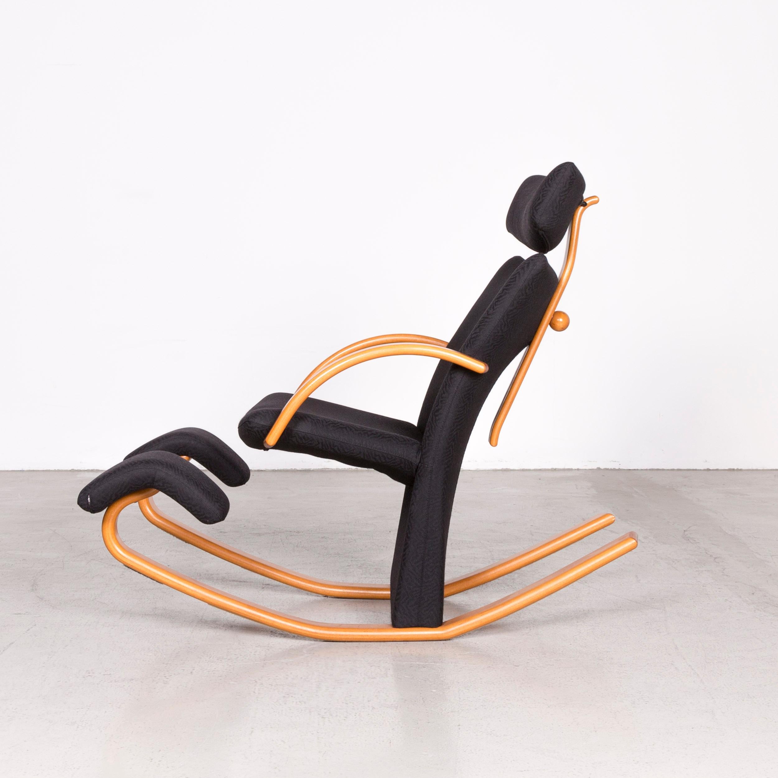 Fauteuil à bascule Stokke Gravity Balans en tissu noir de Peter en vente 6