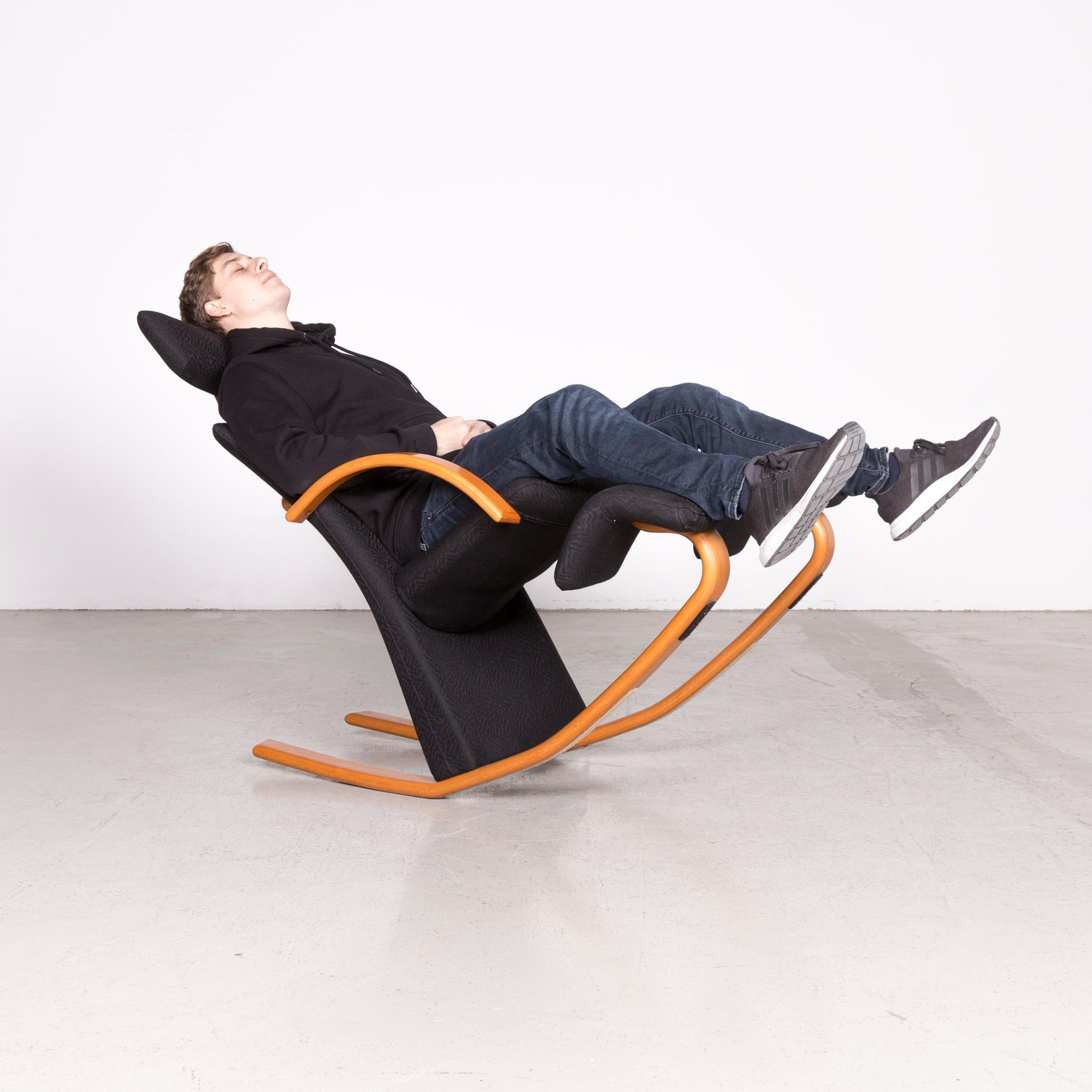 Tissu Fauteuil à bascule Stokke Gravity Balans en tissu noir de Peter en vente