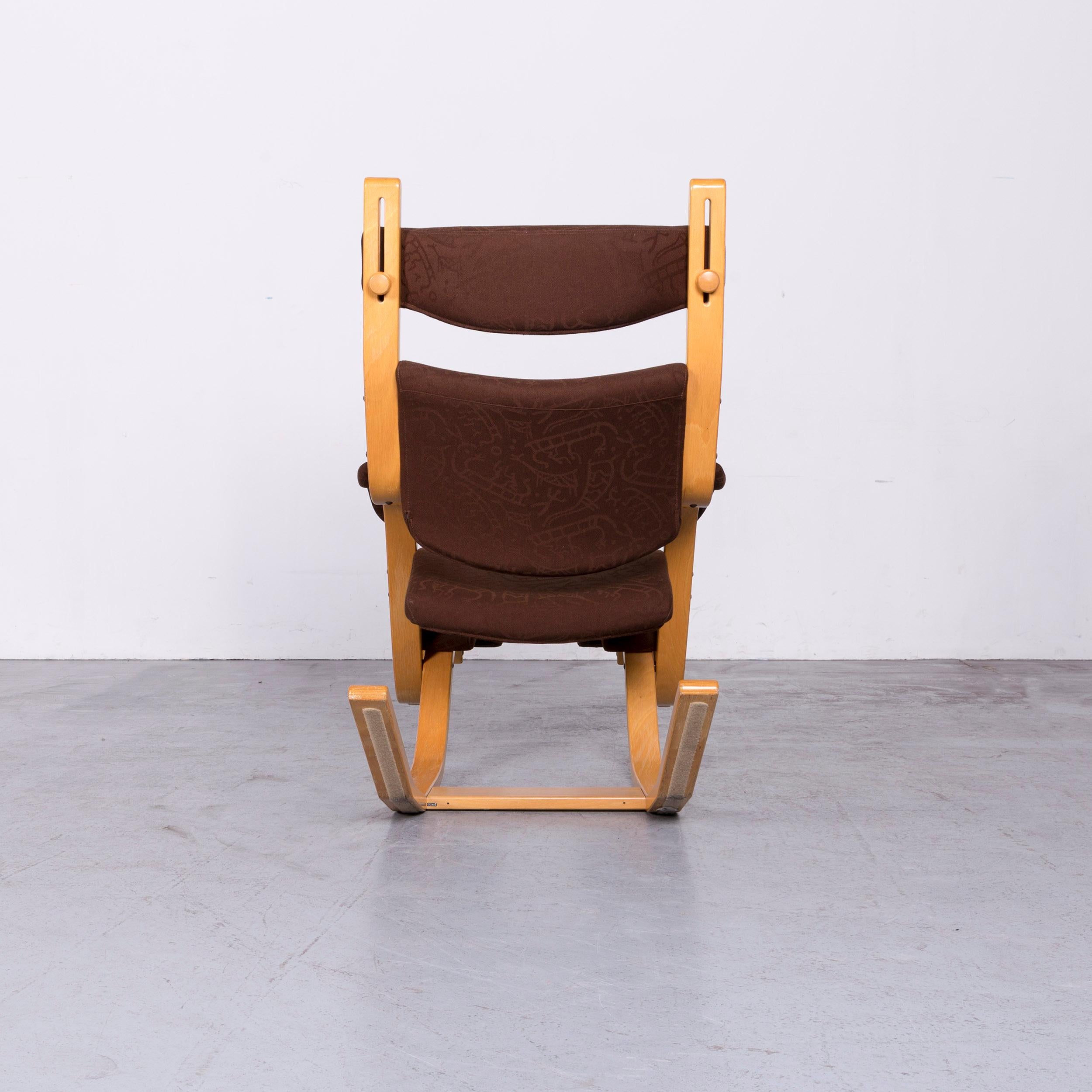 Stokke Gravity Balans Designer Fabric Chair Rocking Chair Brown Pattern Look 3