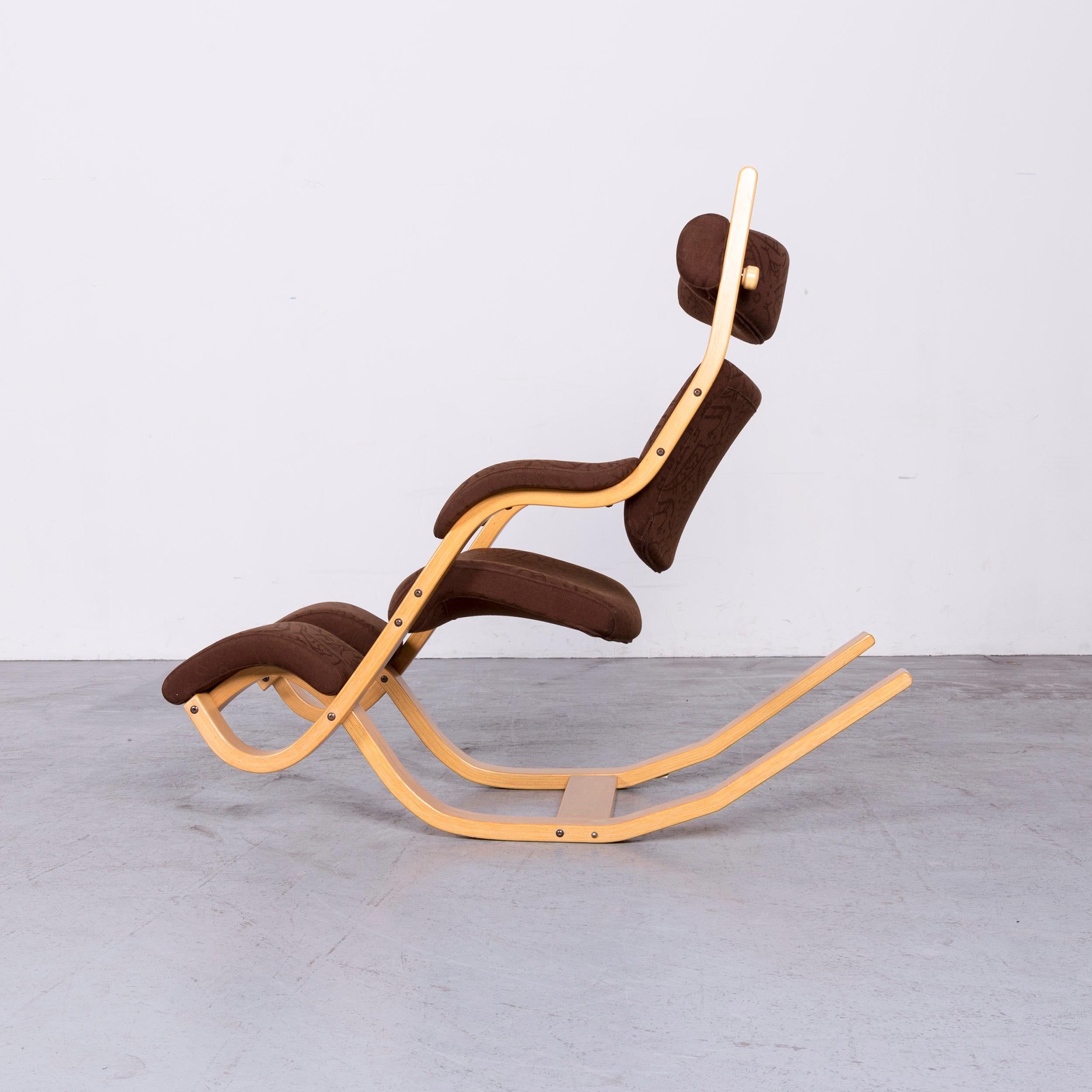 Stokke Gravity Balans Designer Fabric Chair Rocking Chair Brown Pattern Look 4