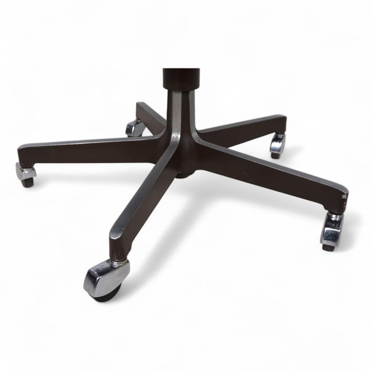 Stoll Giroflex 7112 Space Age Bürostuhl aus Leder von Martin Stoll, 1970 im Angebot 11