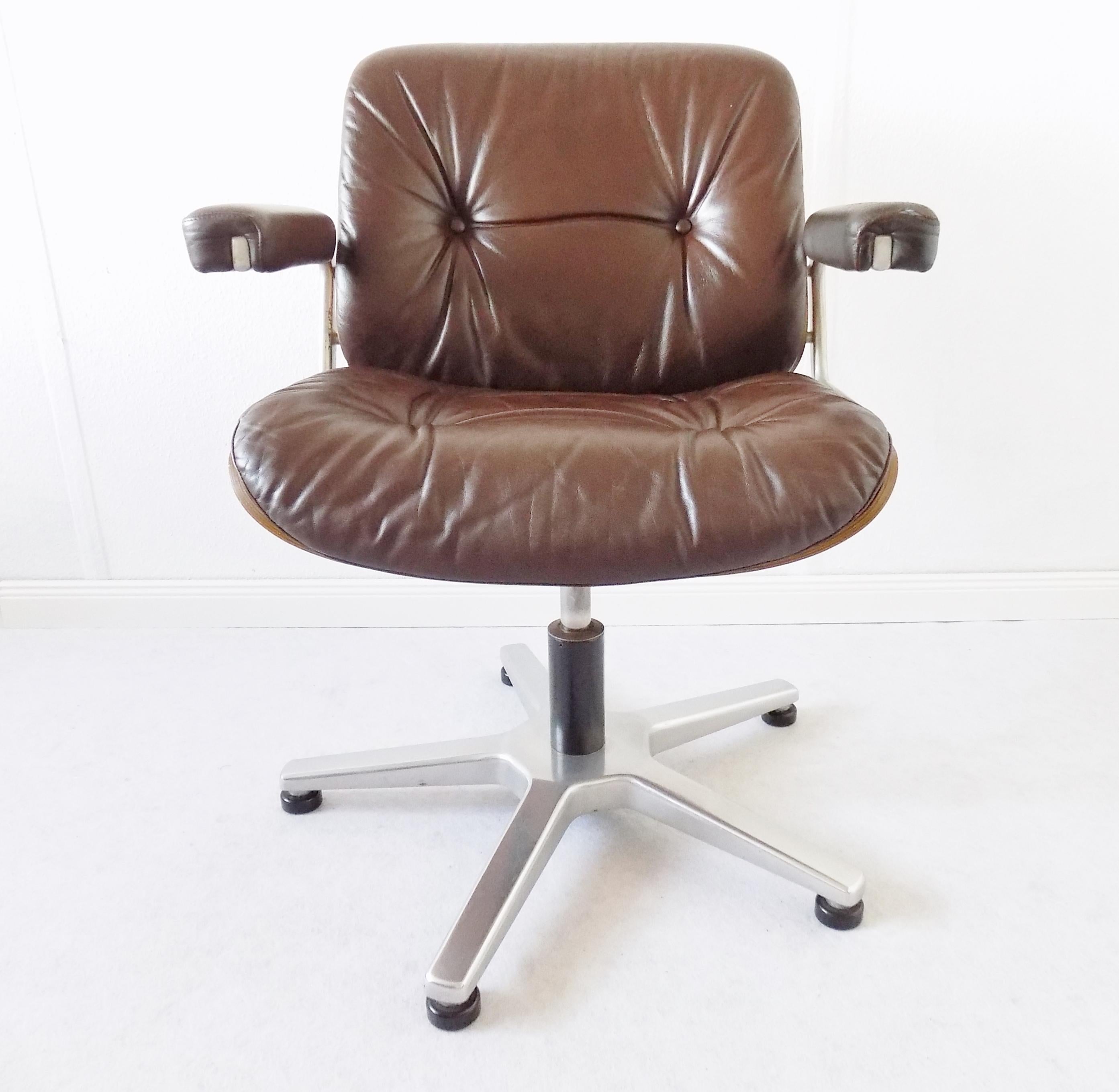 Swiss Stoll Giroflex Leather Office Chair by Karl Ditter, Mid-Century Modern, Swivel For Sale