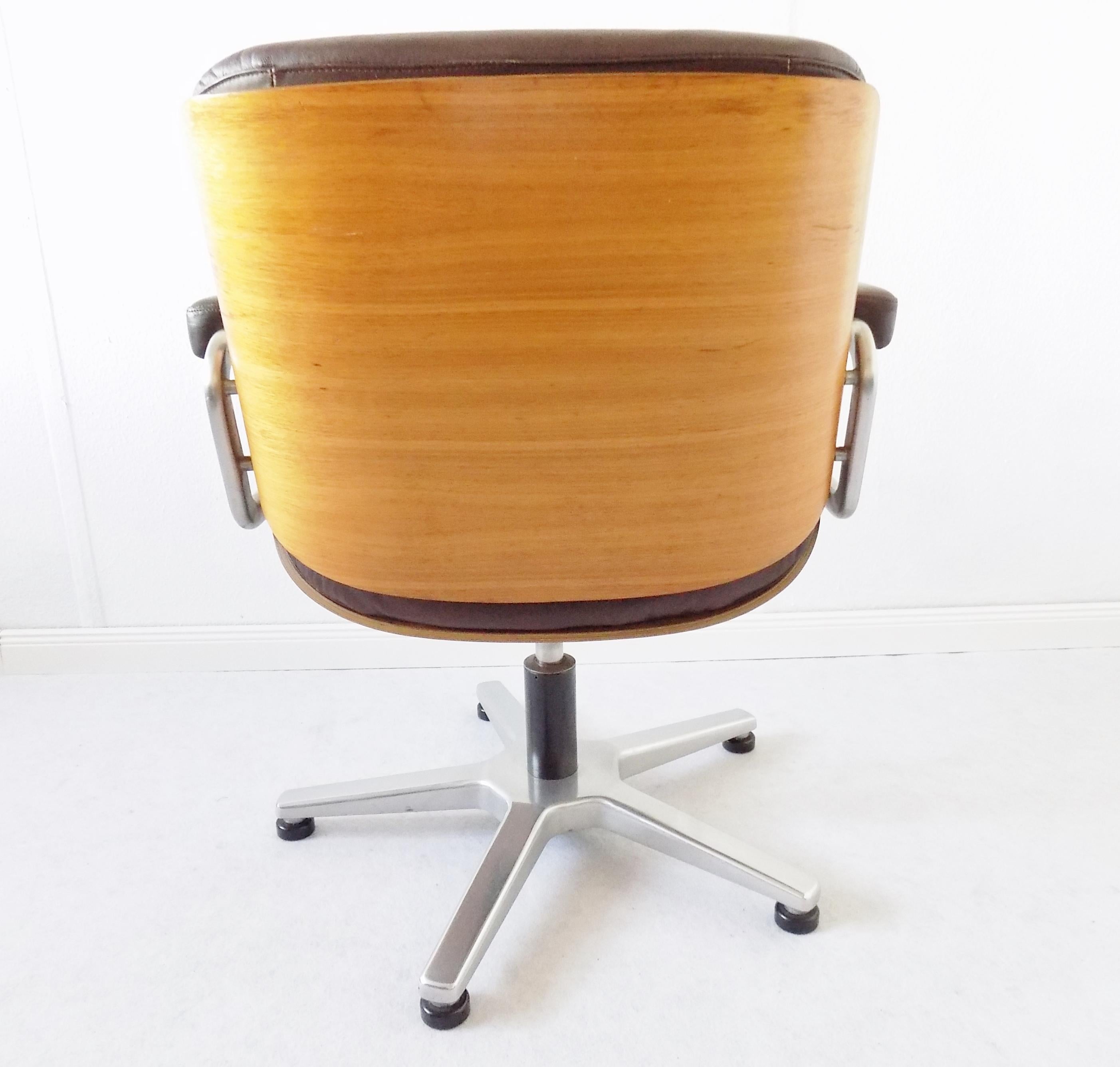Mid-20th Century Stoll Giroflex Leather Office Chair by Karl Ditter, Mid-Century Modern, Swivel For Sale