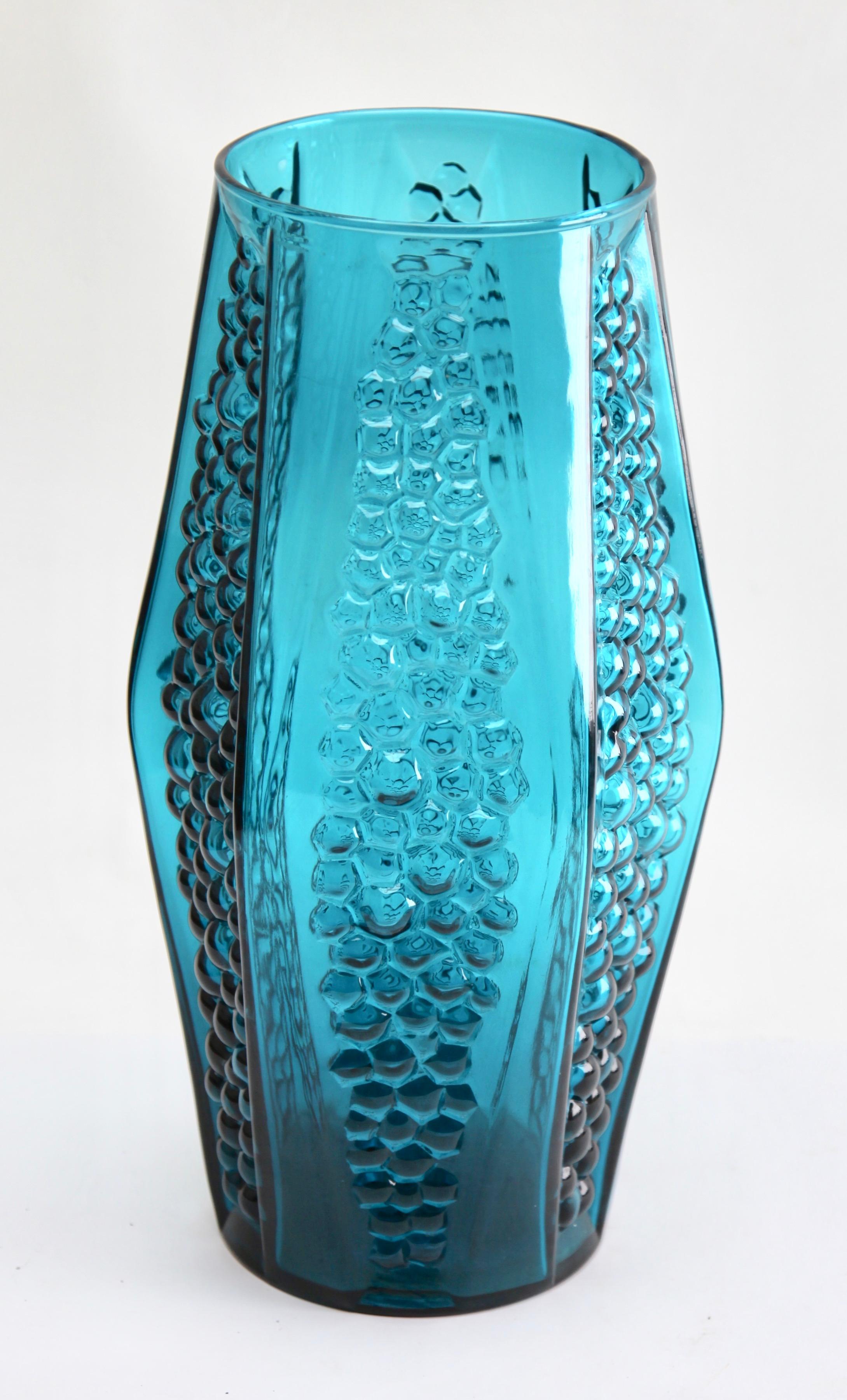 Moulé Vase hexagonal attribué à Stolle-Nieman à la texture bullée, 1970 en vente