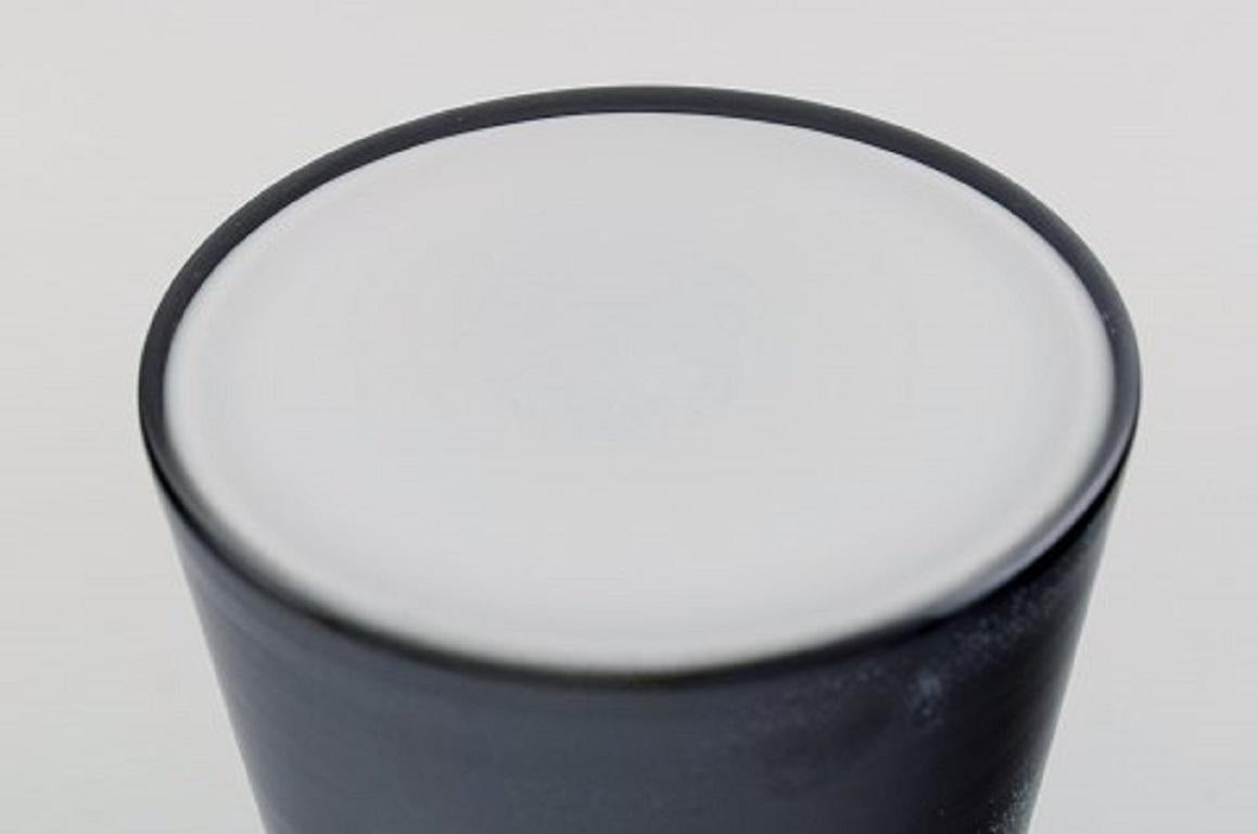 Quatre vases en verre d'art noir de Stlzle-Oberglas, Autriche, Beatrice et Nora en vente 1