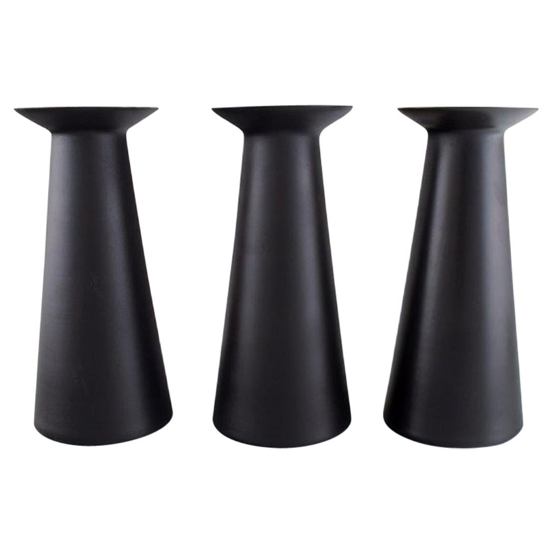Stlzle-oberglas, Österreich, drei Beatrice und Nora-Vasen aus schwarzem Kunstglas